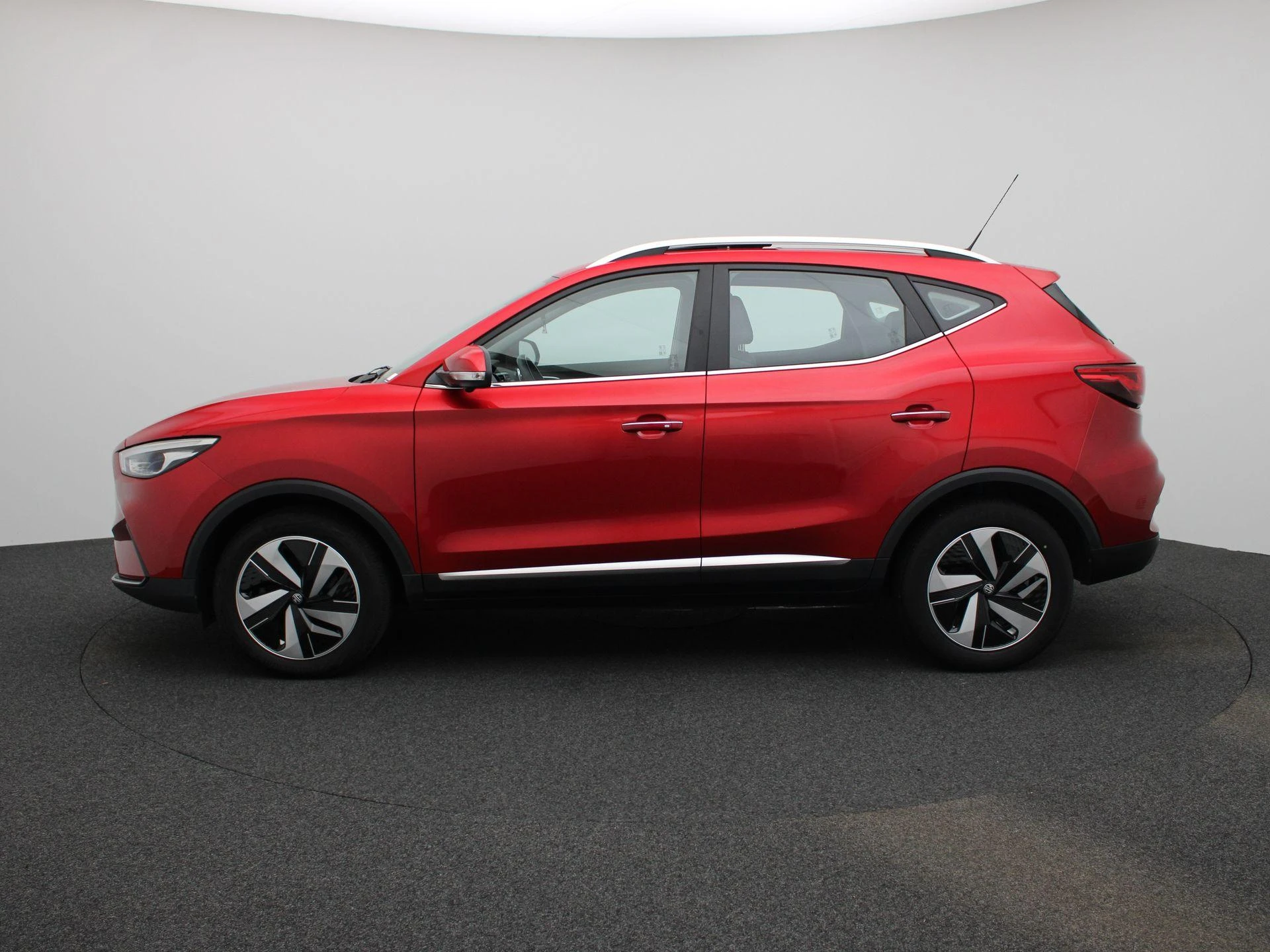 MG-ZS EV-image-3
