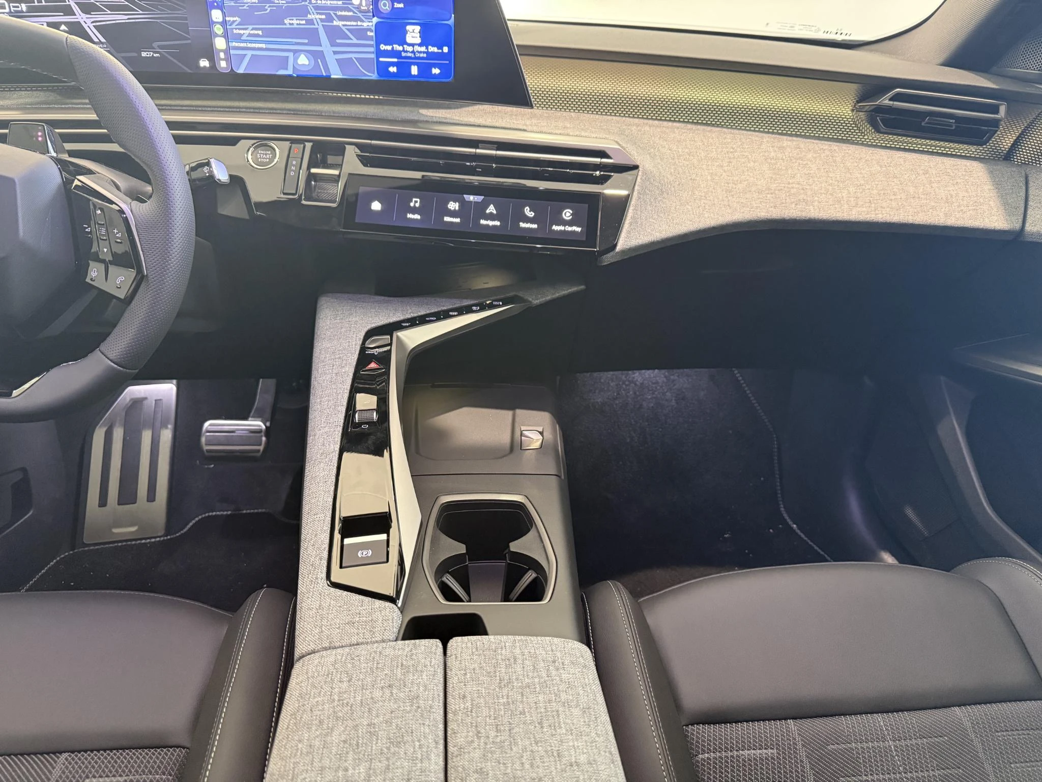 Peugeot e-3008 GT Long Range 230 97 kWh