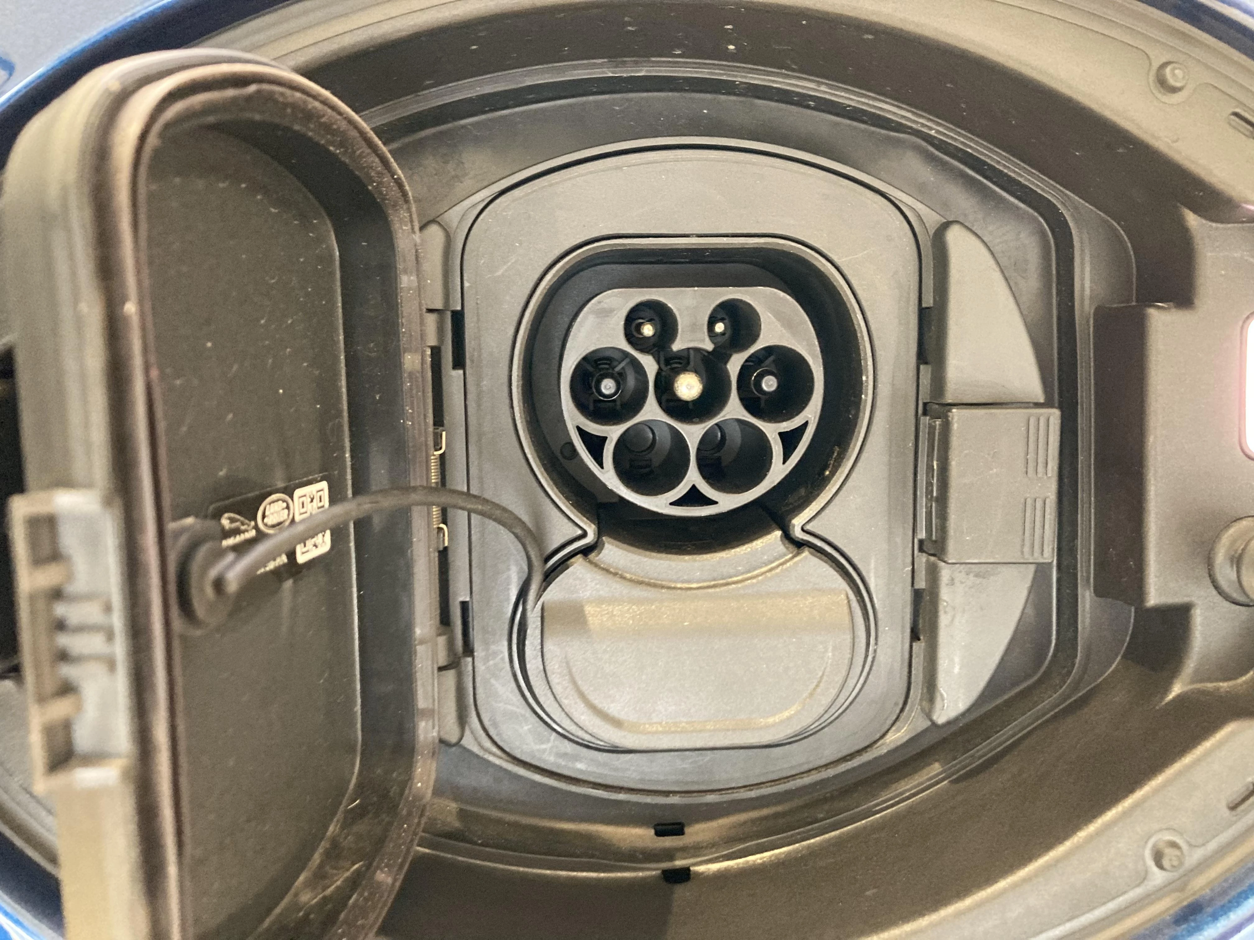 Jaguar-E-PACE-image-22