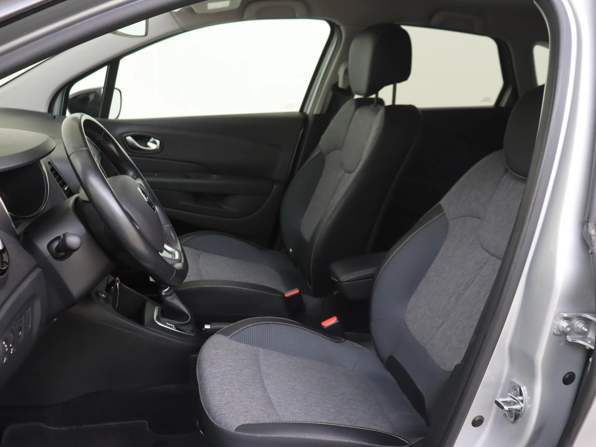 Renault Captur 1.3 TCe150 Intens AUTOMAAT