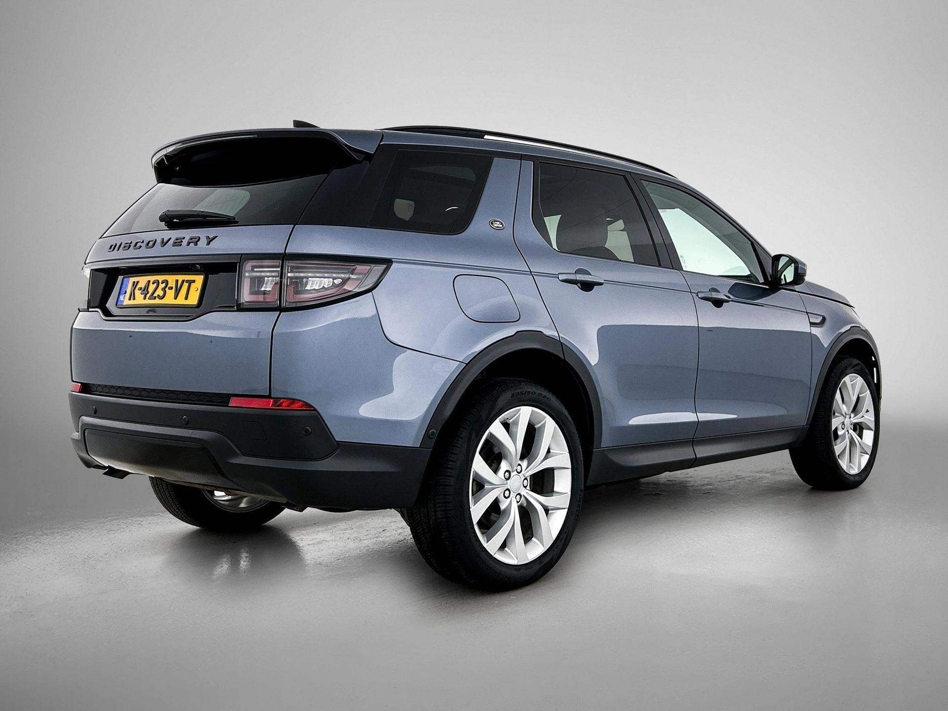 Land Rover-Discovery Sport-image-3
