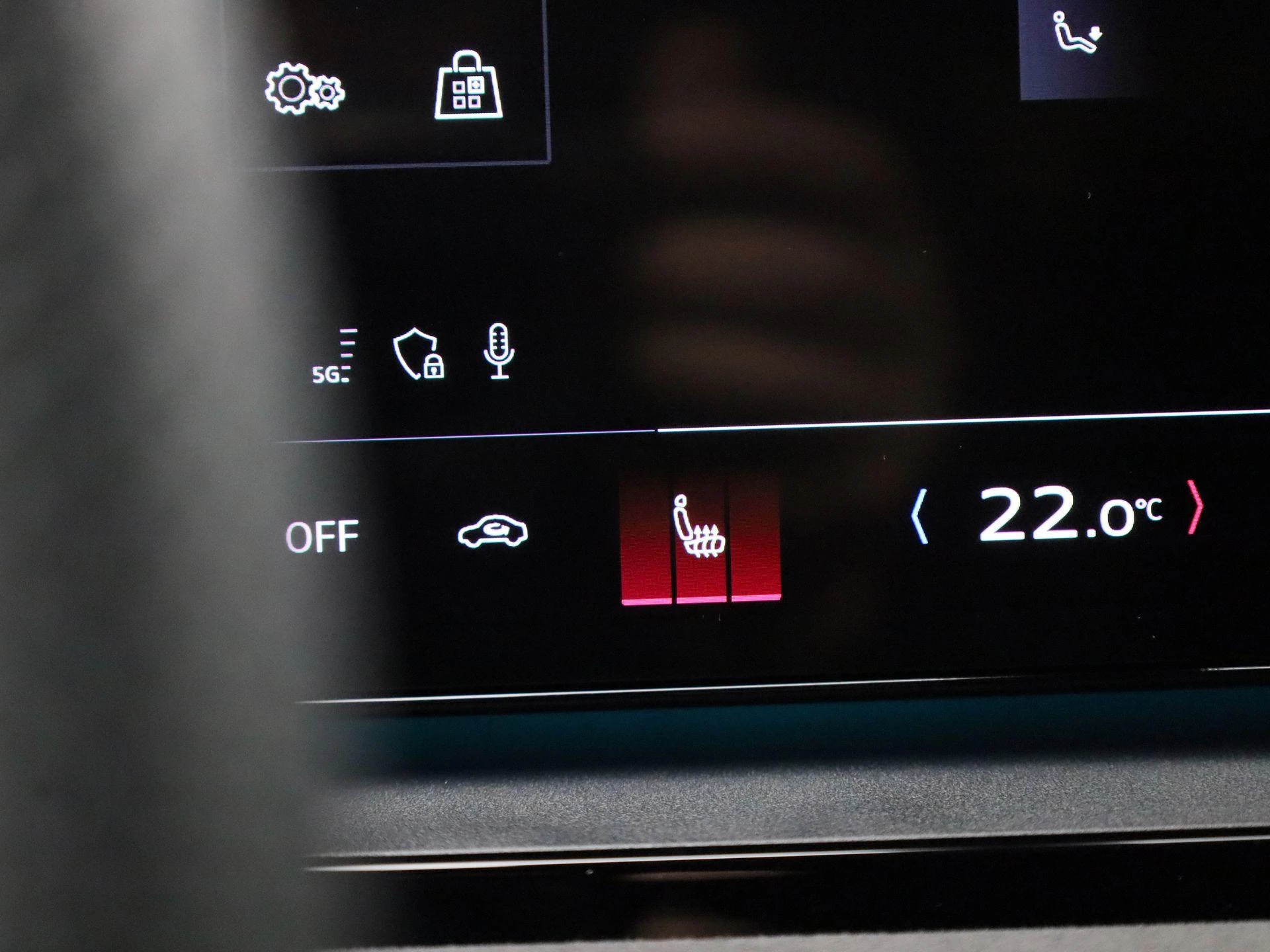 Audi-Q6 e-tron-image-20