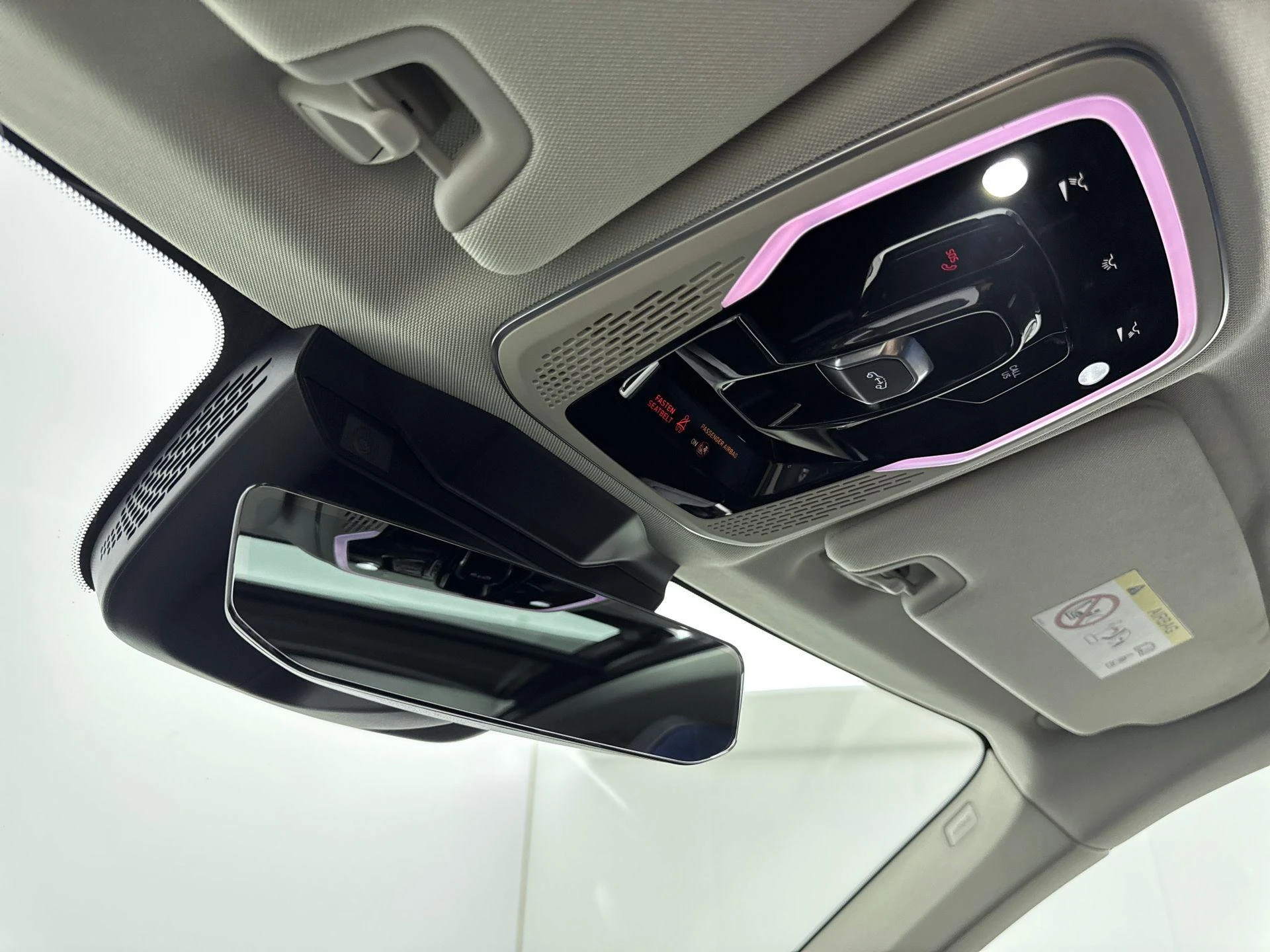 Lynk & Co-01-image-8