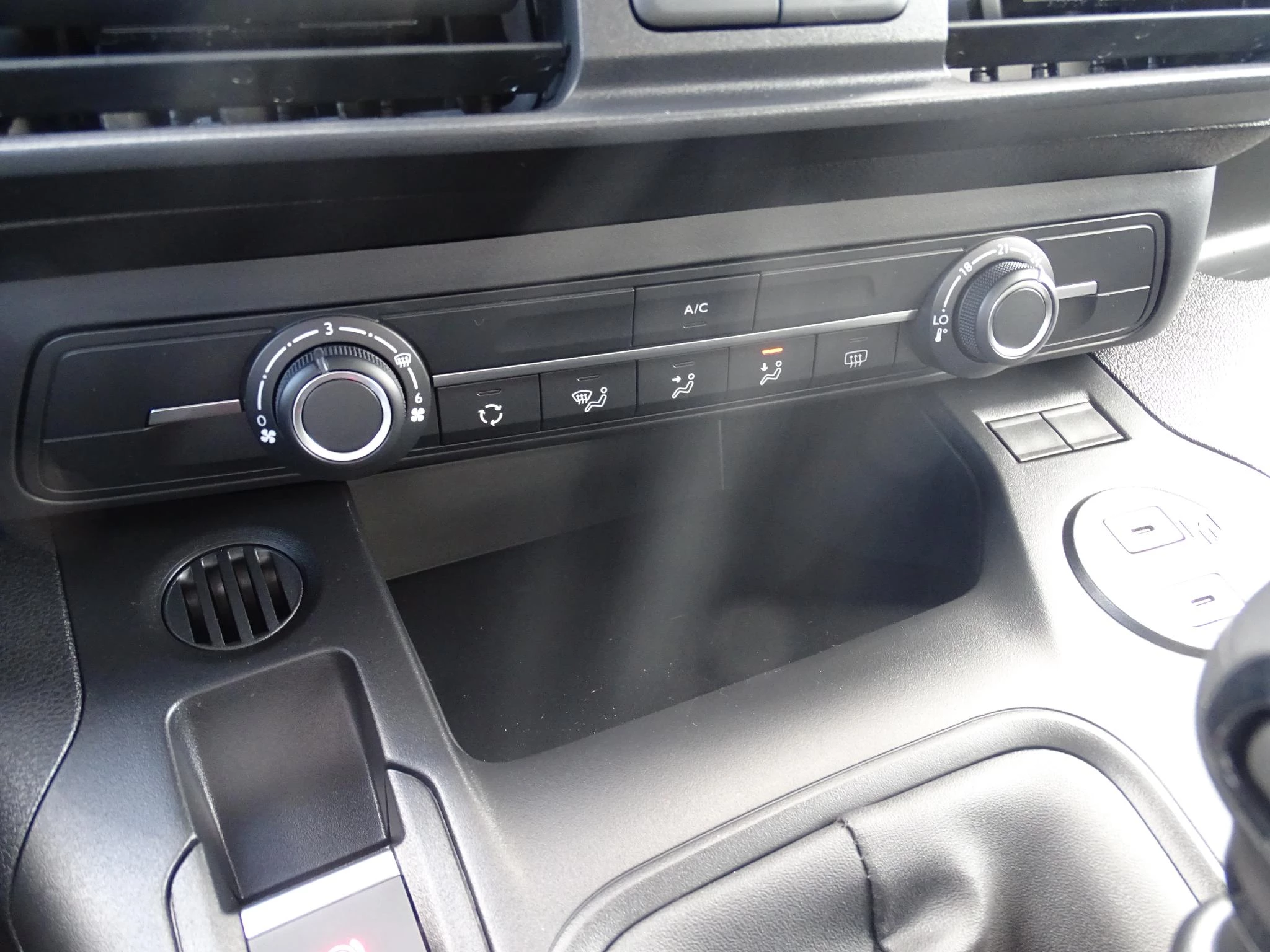 Citroën Berlingo MPV XL 1.5 BlueHDi 100 S&S BVM6 PLUS