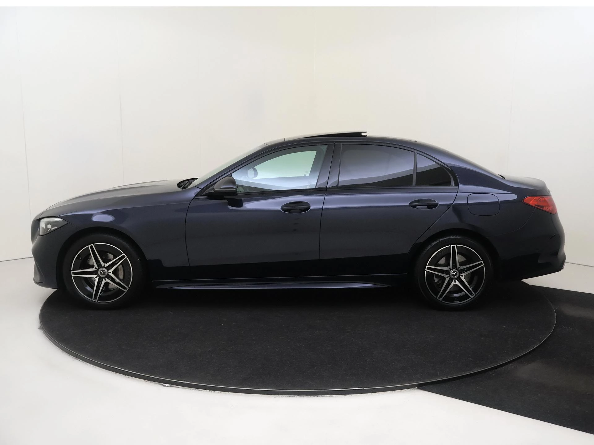 Mercedes-Benz C-Klasse 300 e AMG Line