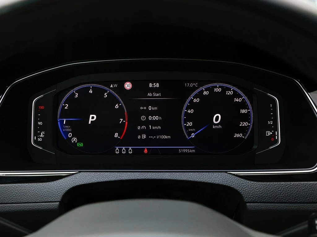 Volkswagen-Passat-image-13