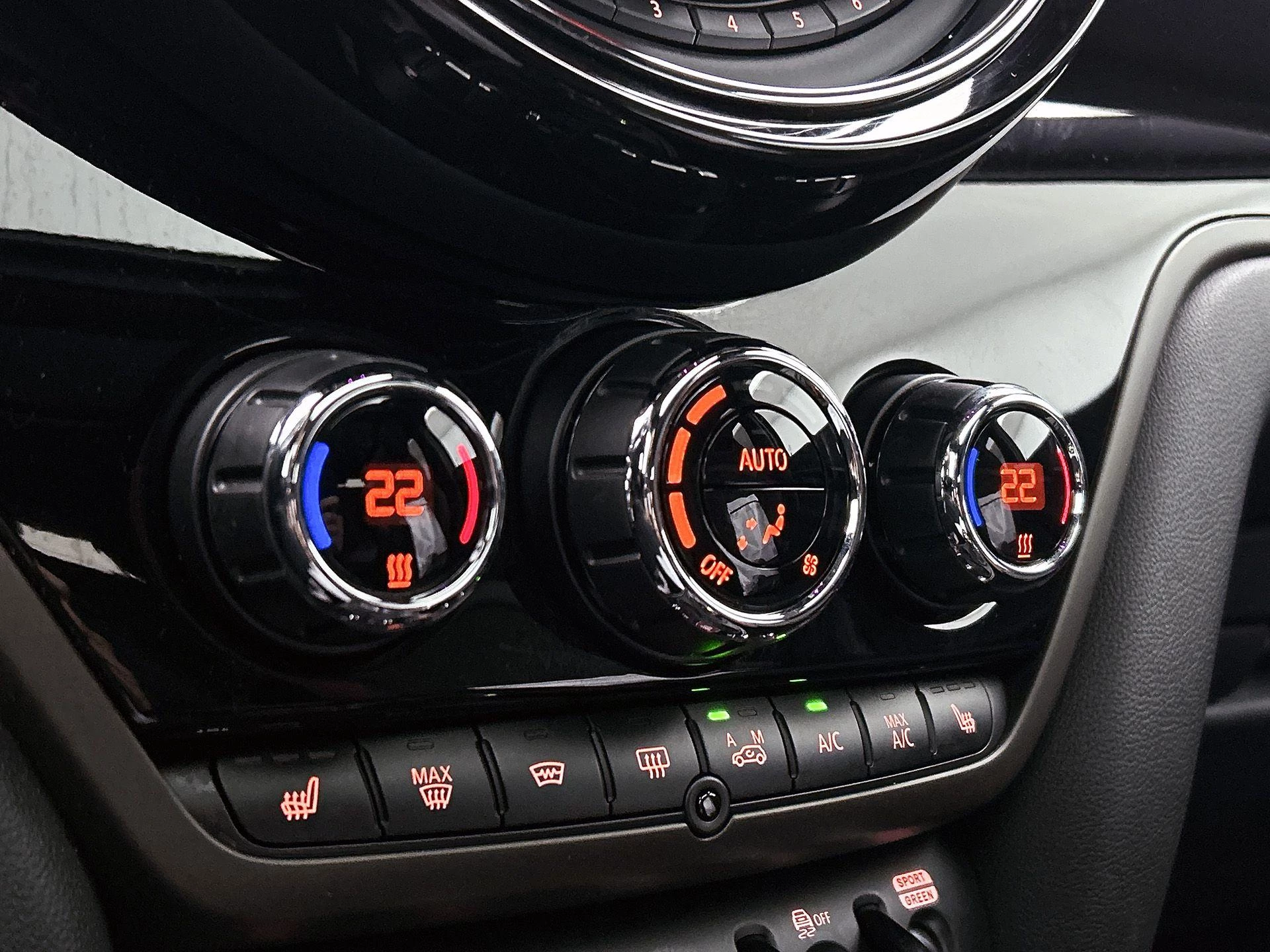 MINI-Countryman-image-22