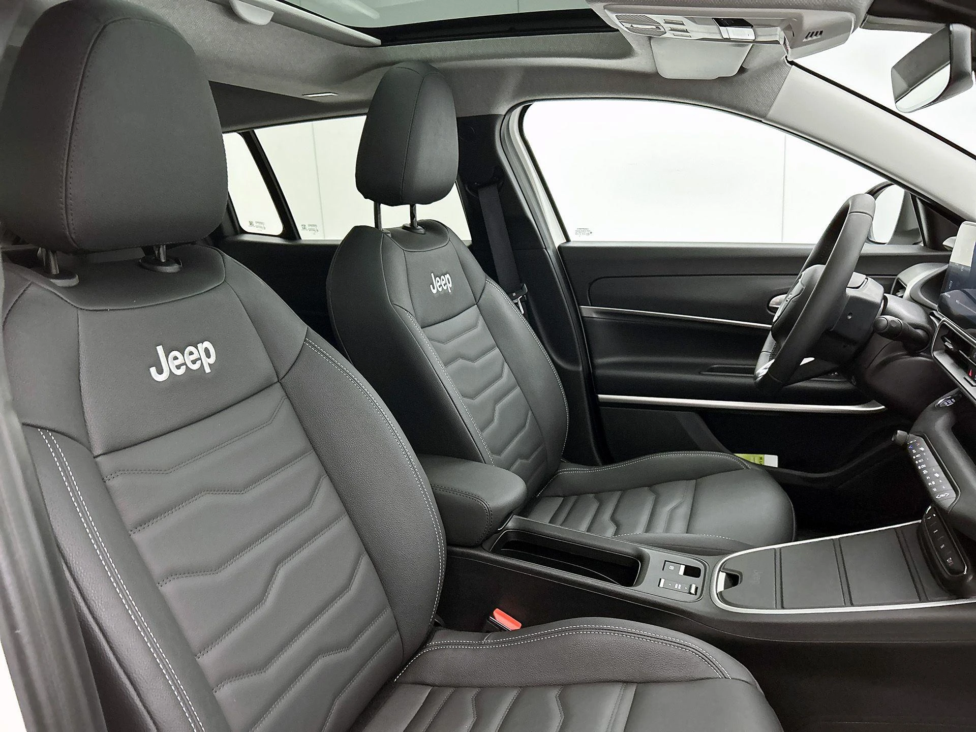Jeep-Avenger-image-35