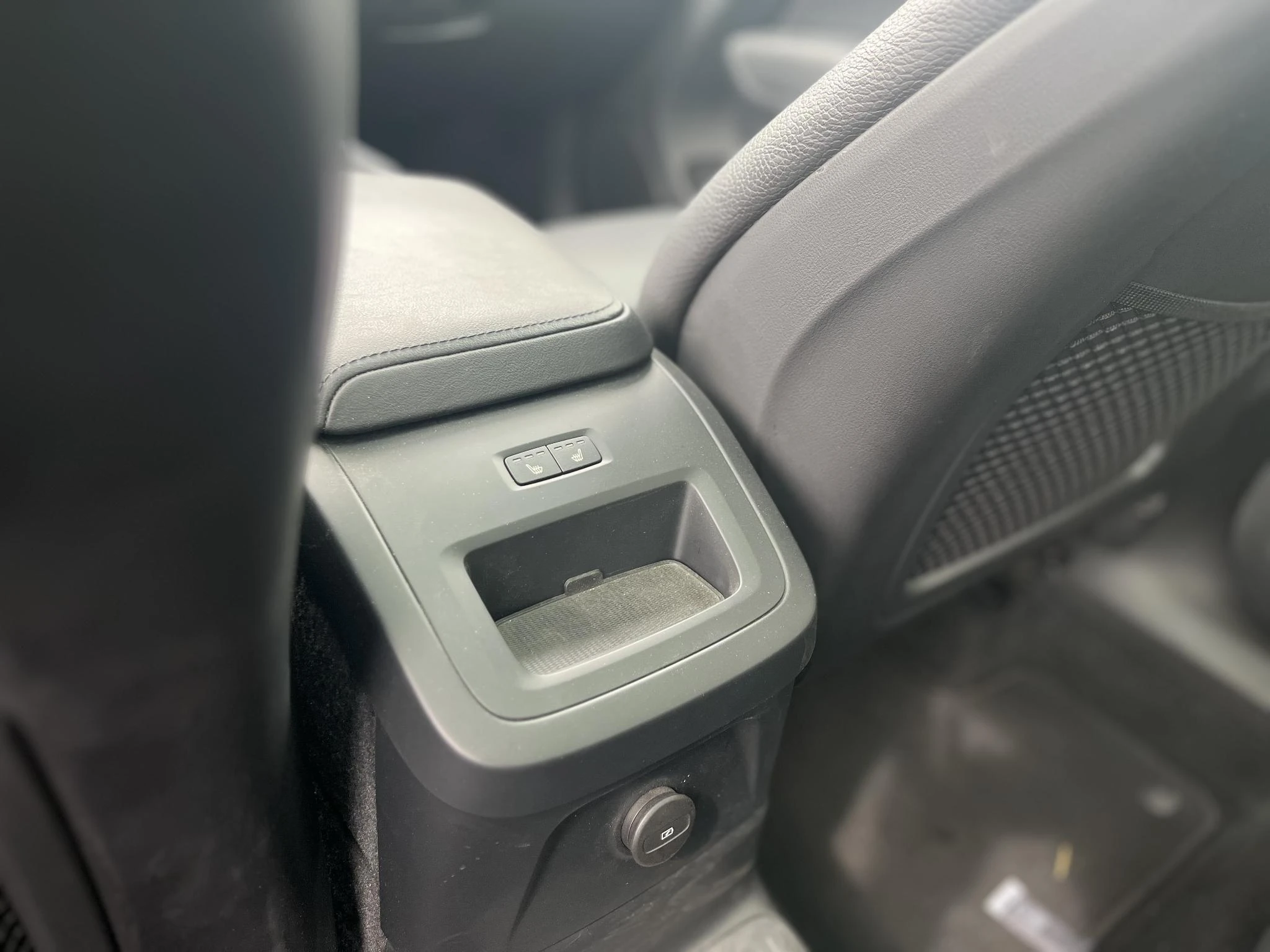 Volvo-XC60-image-10