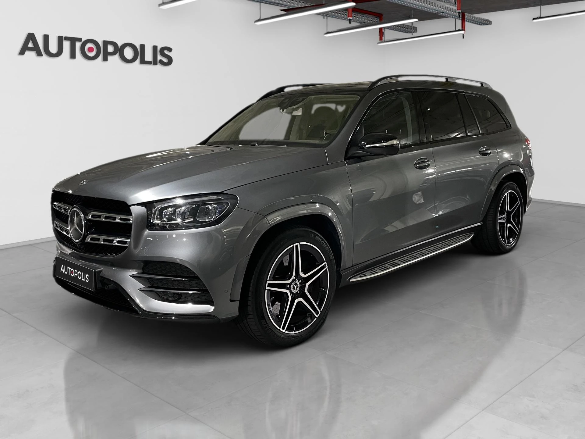 Mercedes-Benz-GLS-image-0