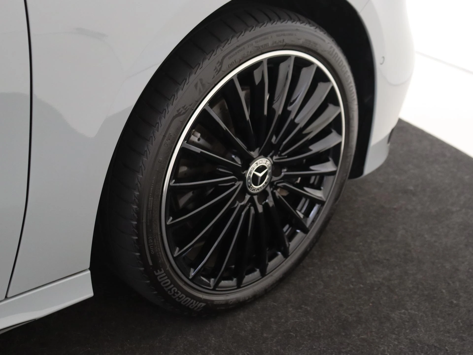 Mercedes-Benz-A-Klasse-image-32