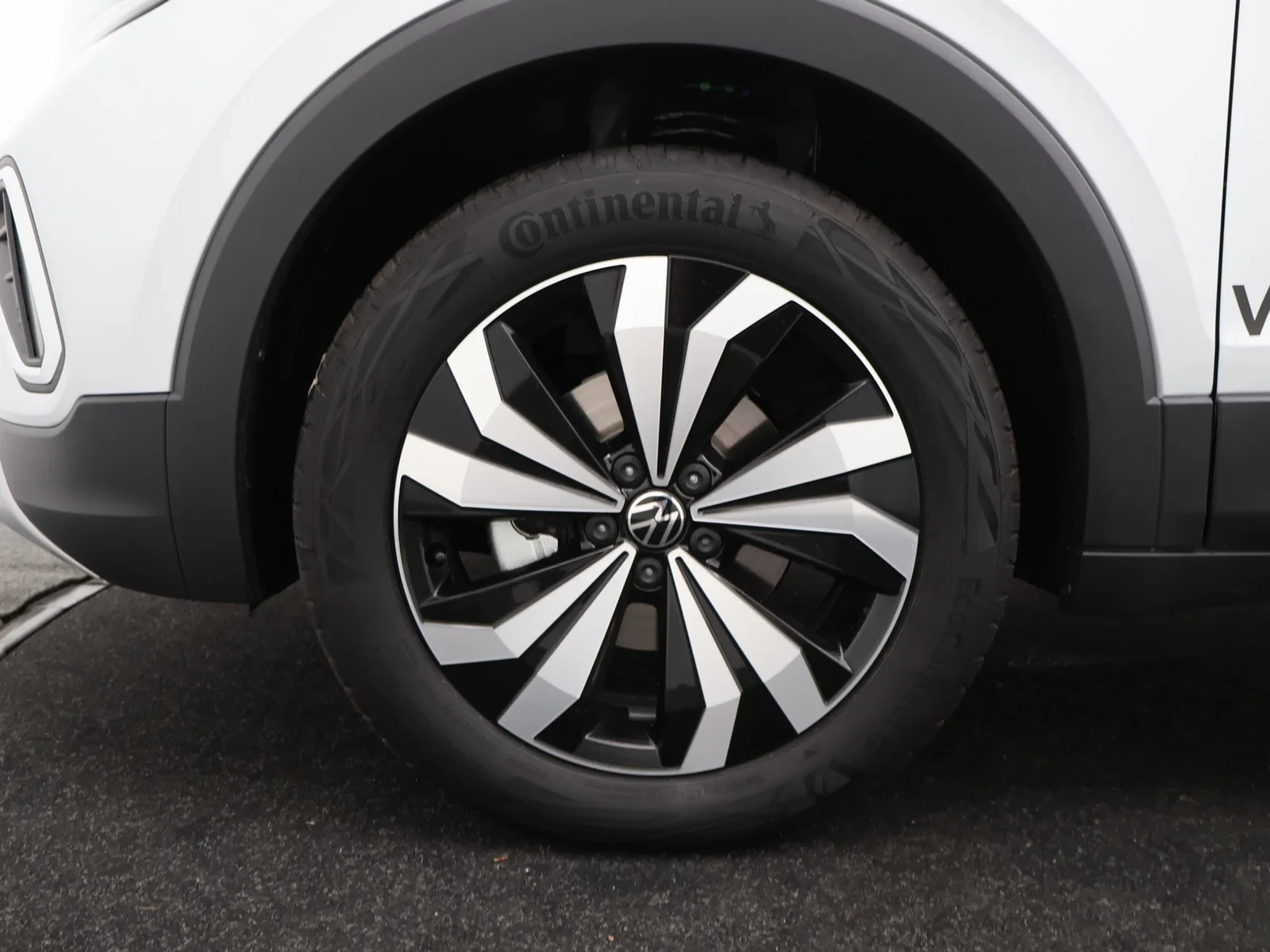 Volkswagen-T-Cross-image-20
