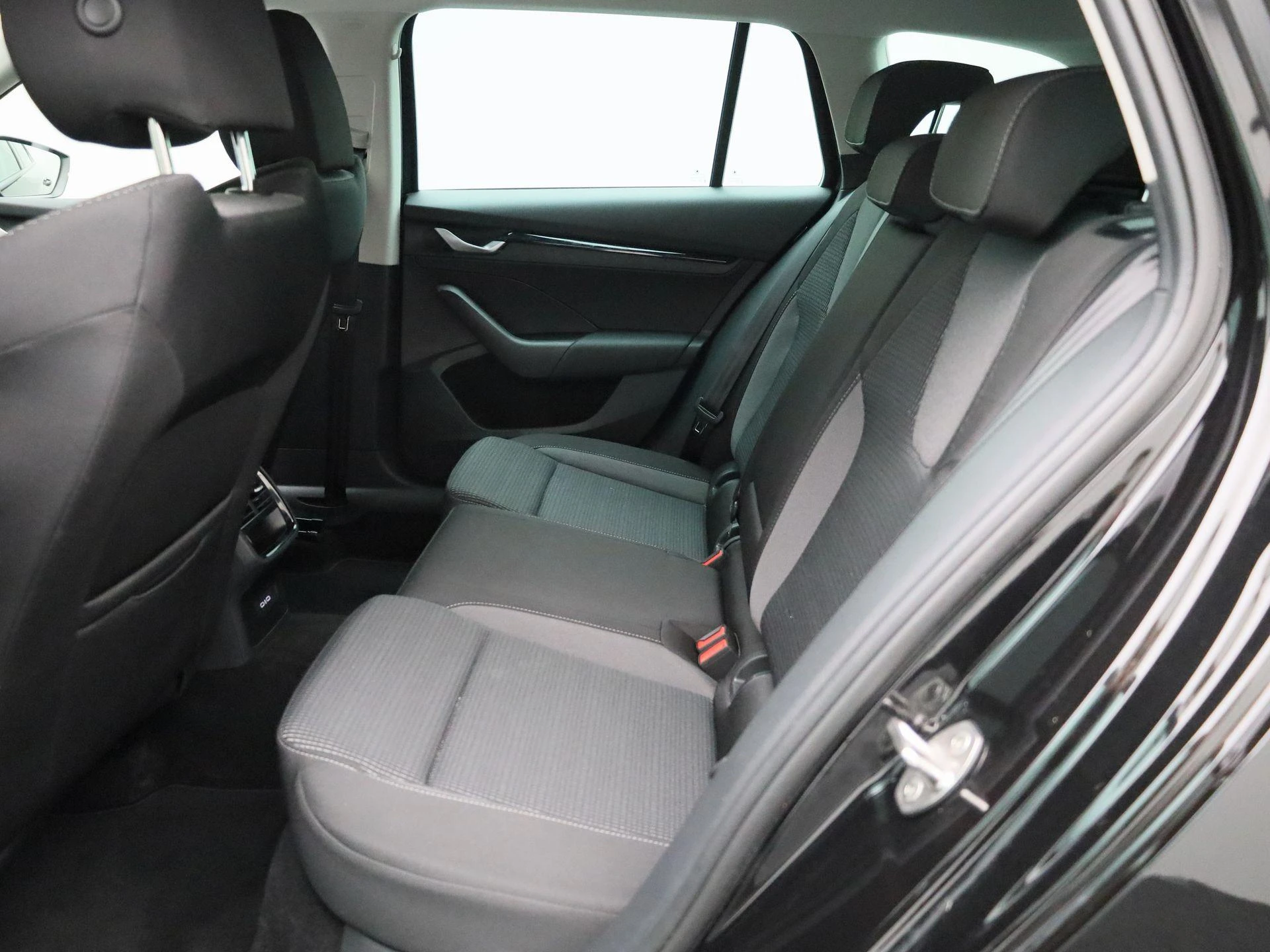 Škoda Octavia Combi 1.5 TSI MHEV Business Edition Plus