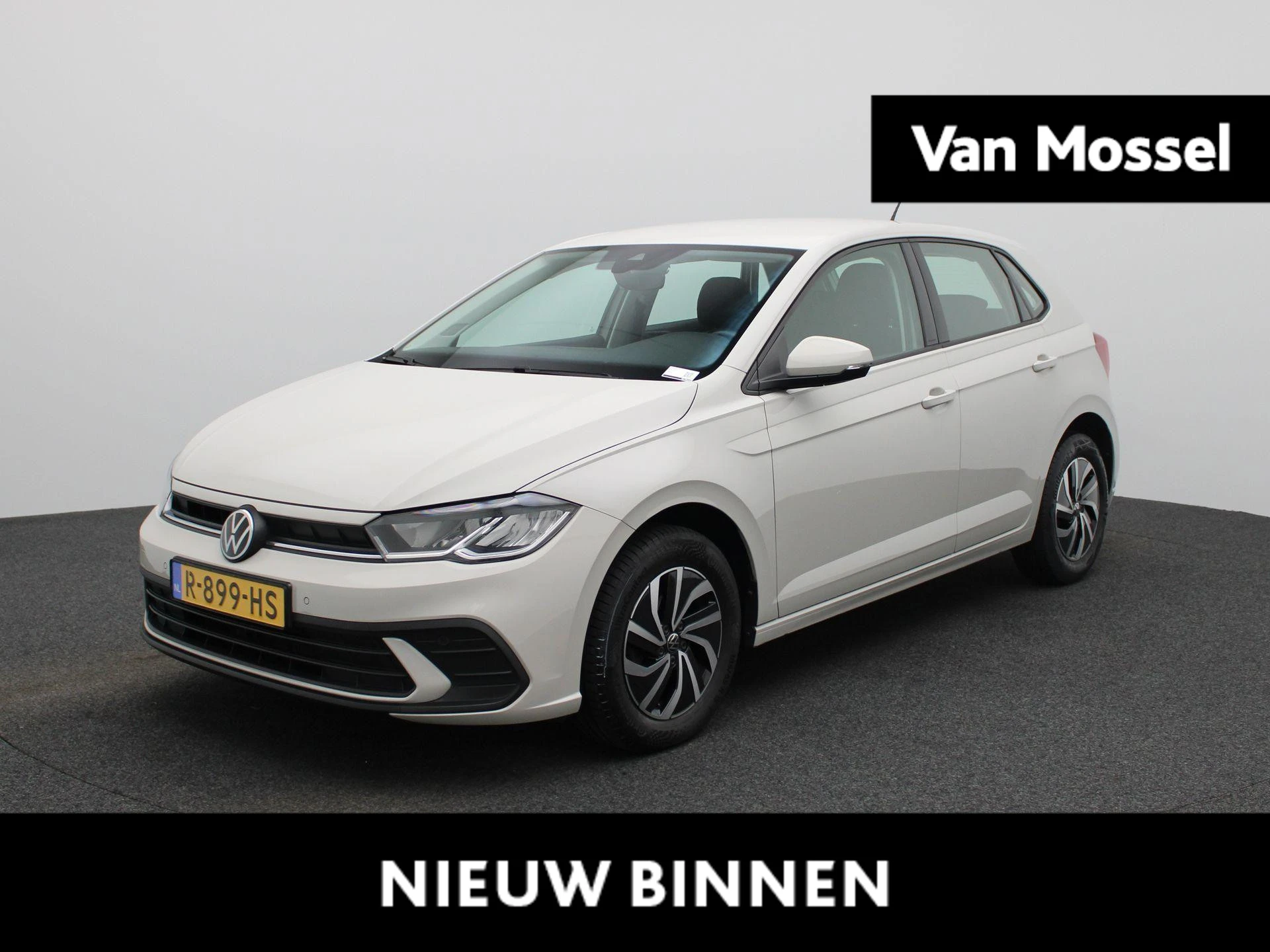 Volkswagen-Polo-image-0