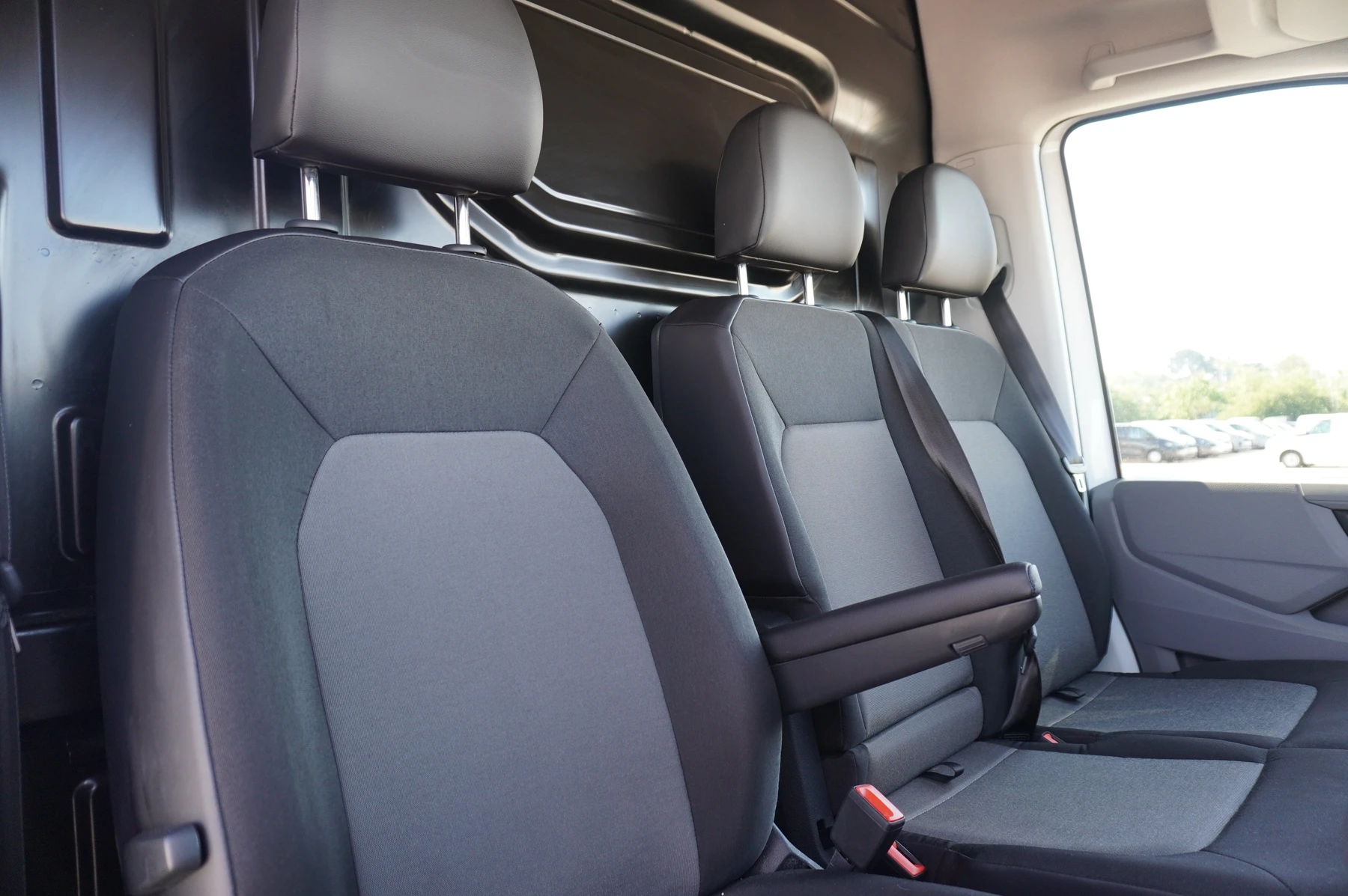 Volkswagen-Crafter-image-35