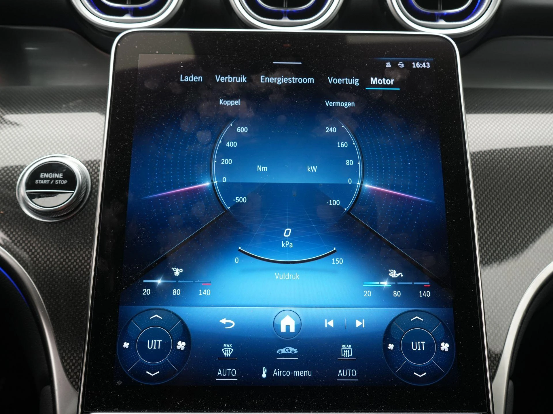Mercedes-Benz-GLC-image-27