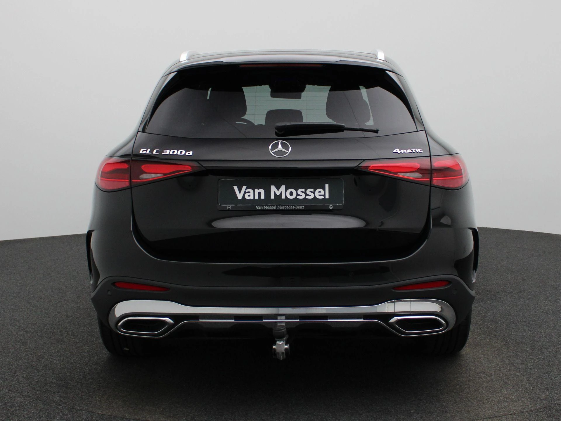 Mercedes-Benz-GLC-image-5