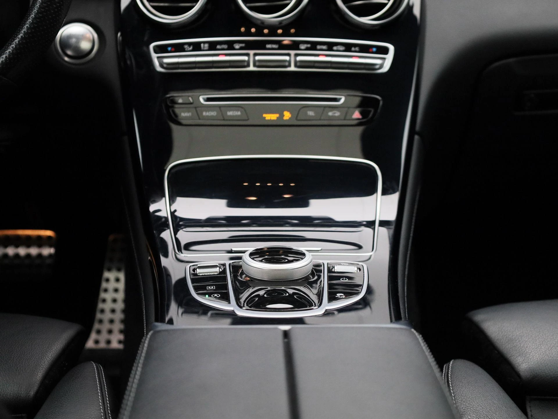 Mercedes-Benz-GLC-image-9