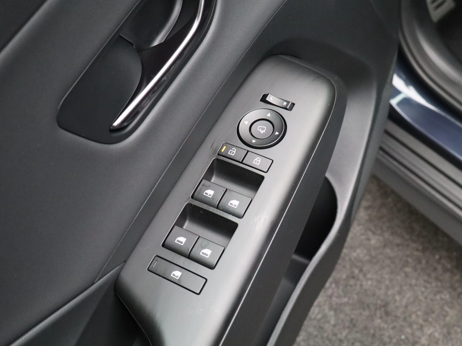 Hyundai-Kona-image-24