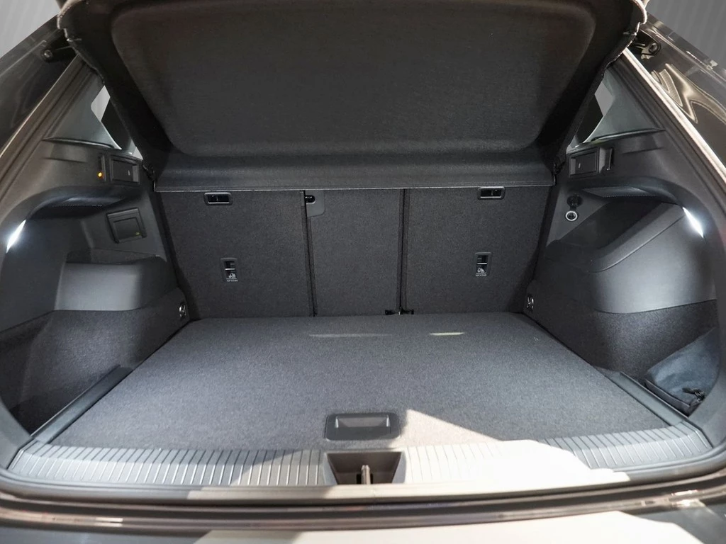 Volkswagen Tiguan 2,0 l TDI DSG R-Line VAL VSA