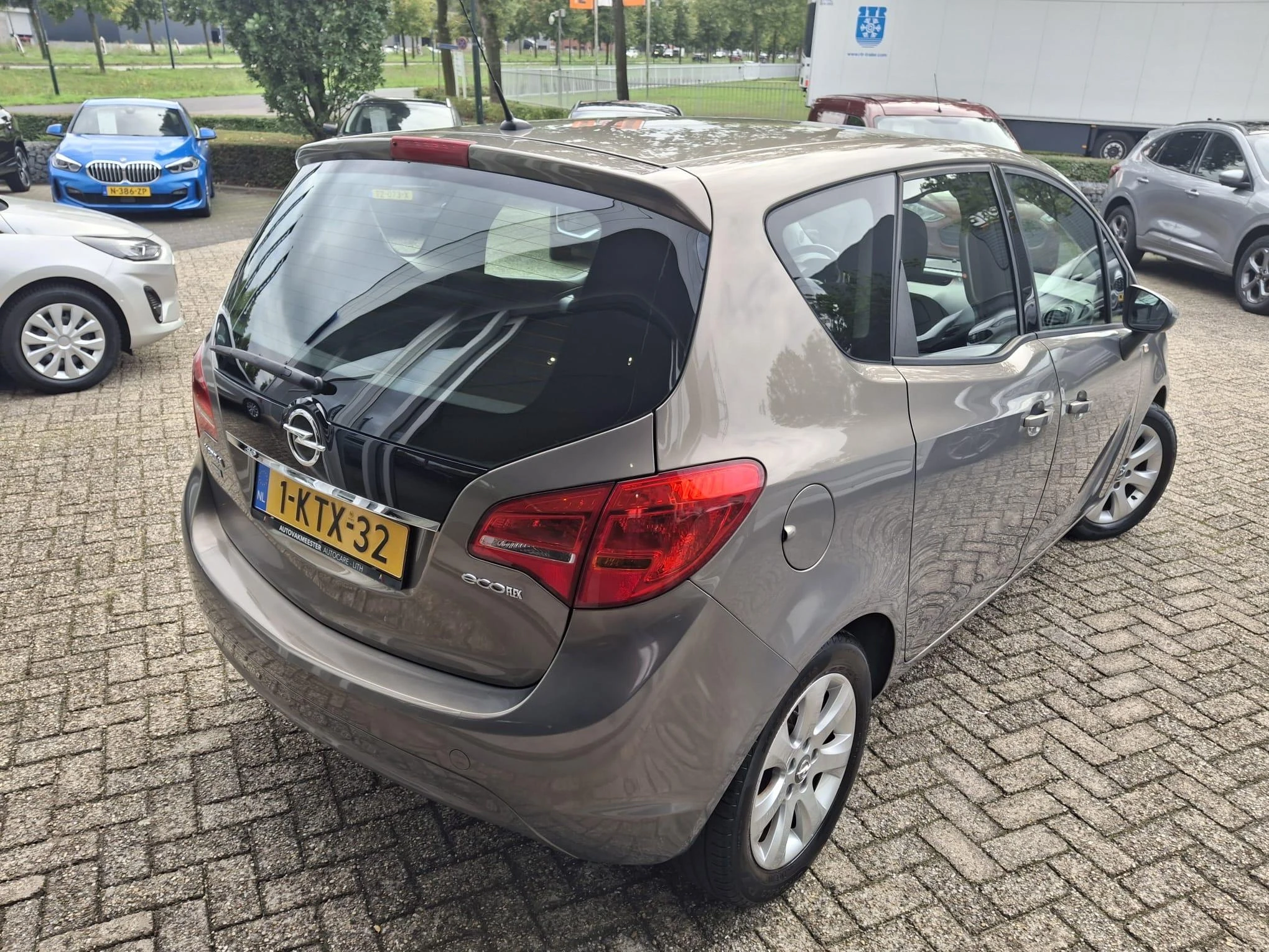 Opel-Meriva-image-4