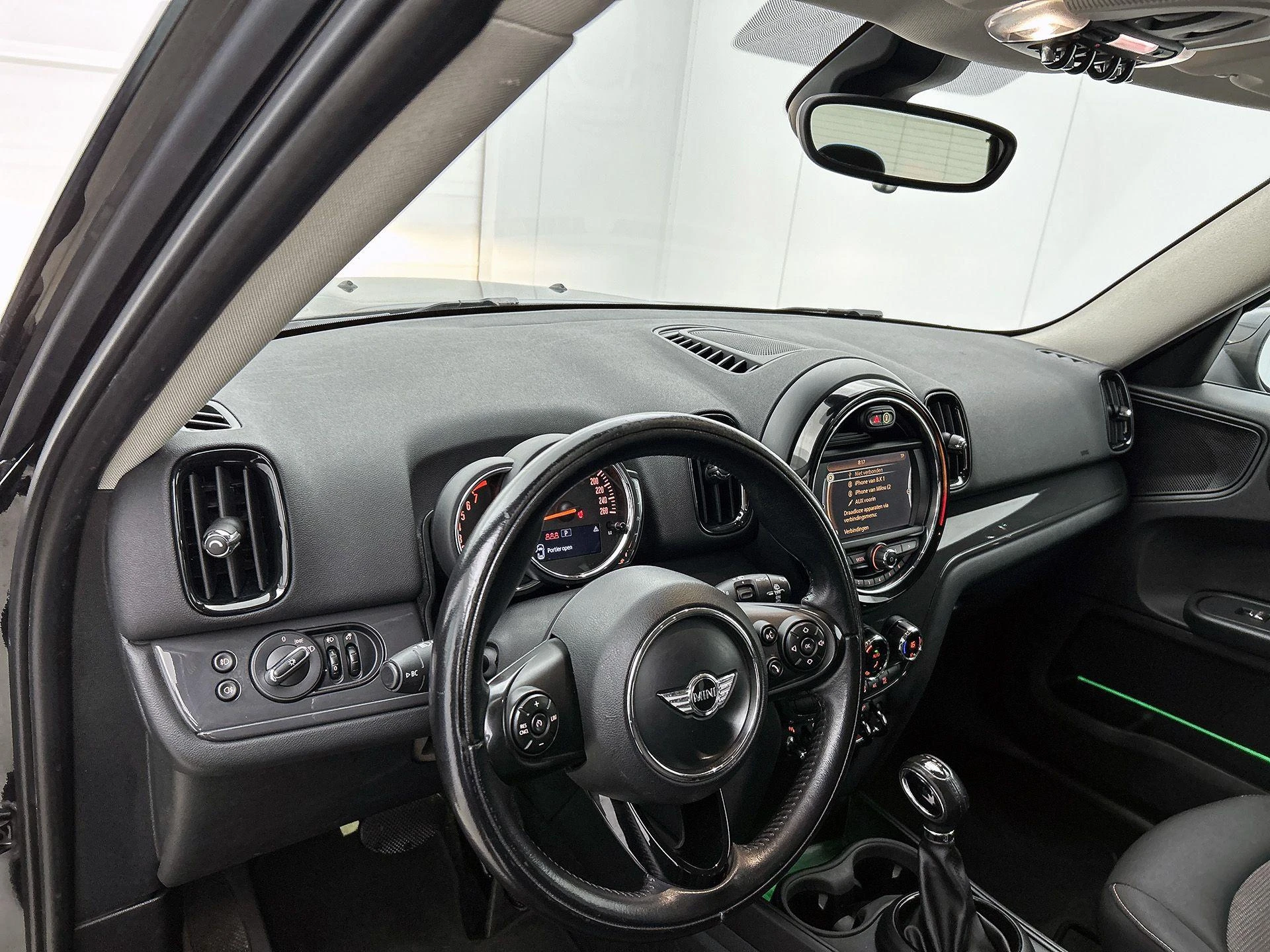 MINI-Countryman-image-16
