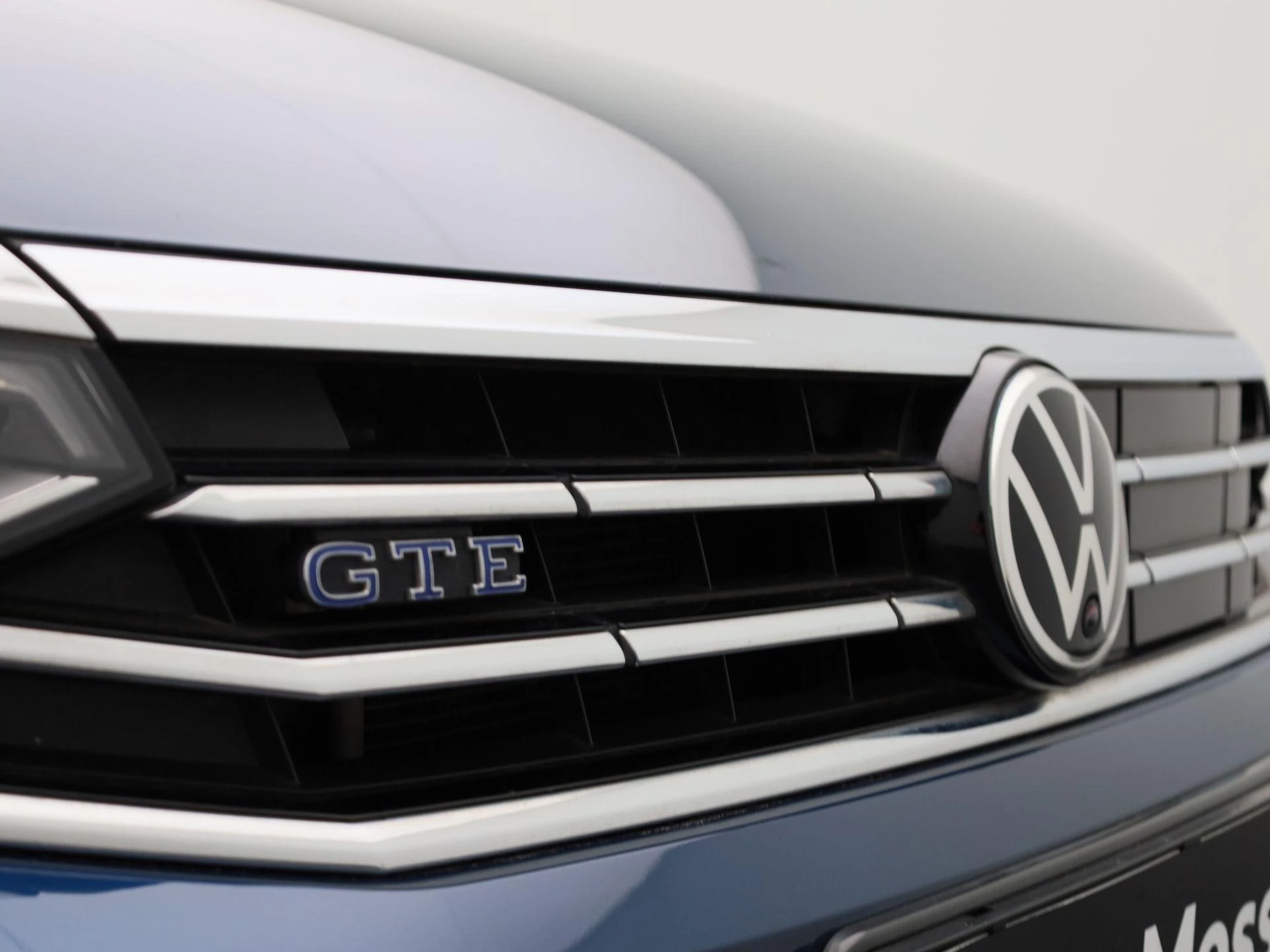 Volkswagen-Passat-image-48
