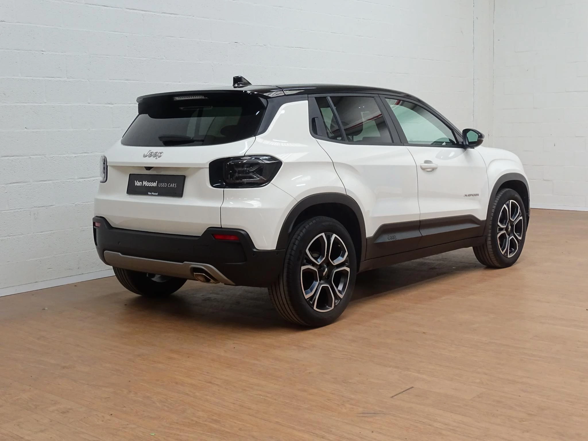 Jeep Avenger 1.2T Summit