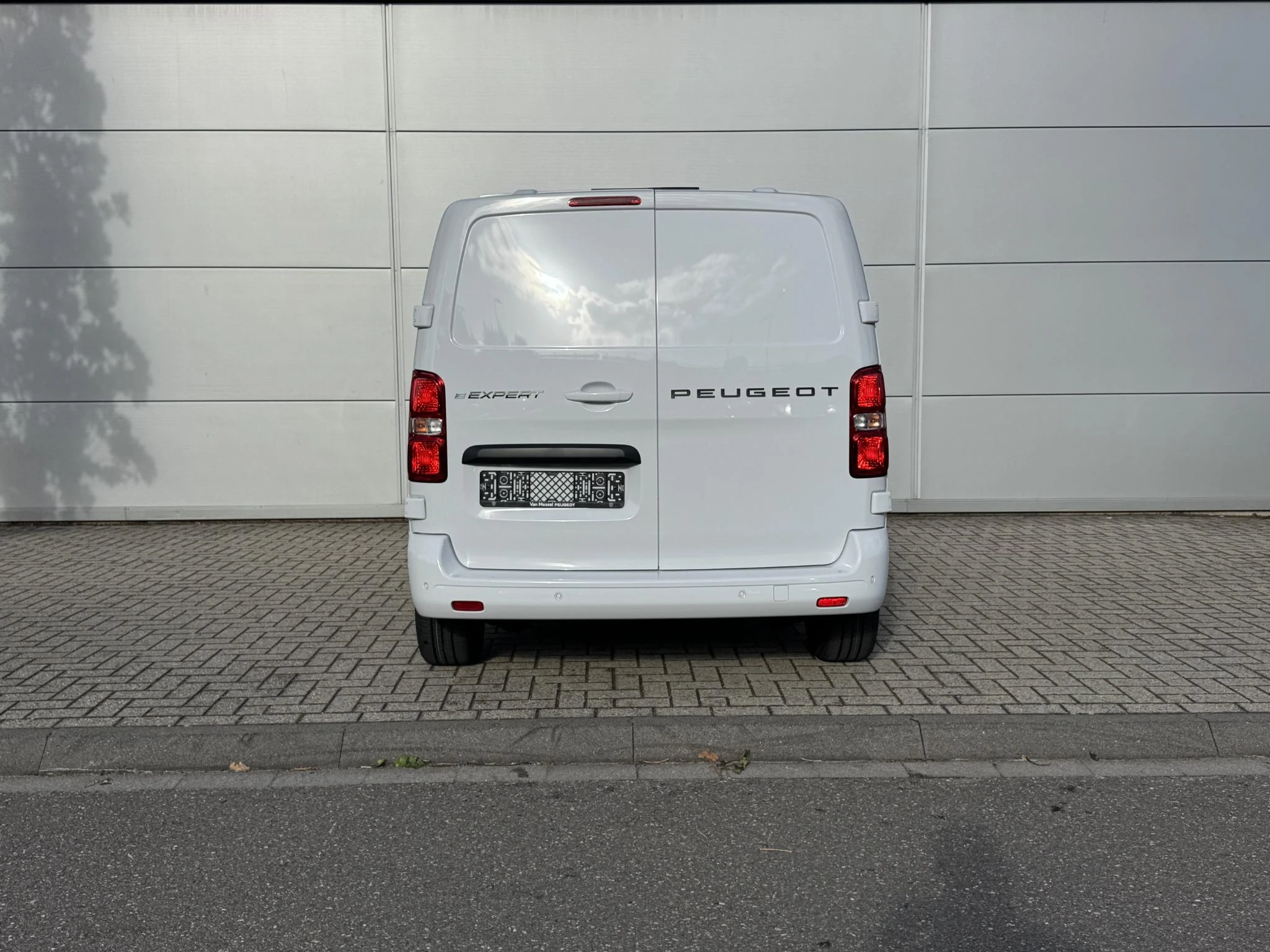 Peugeot-e-Expert-image-4
