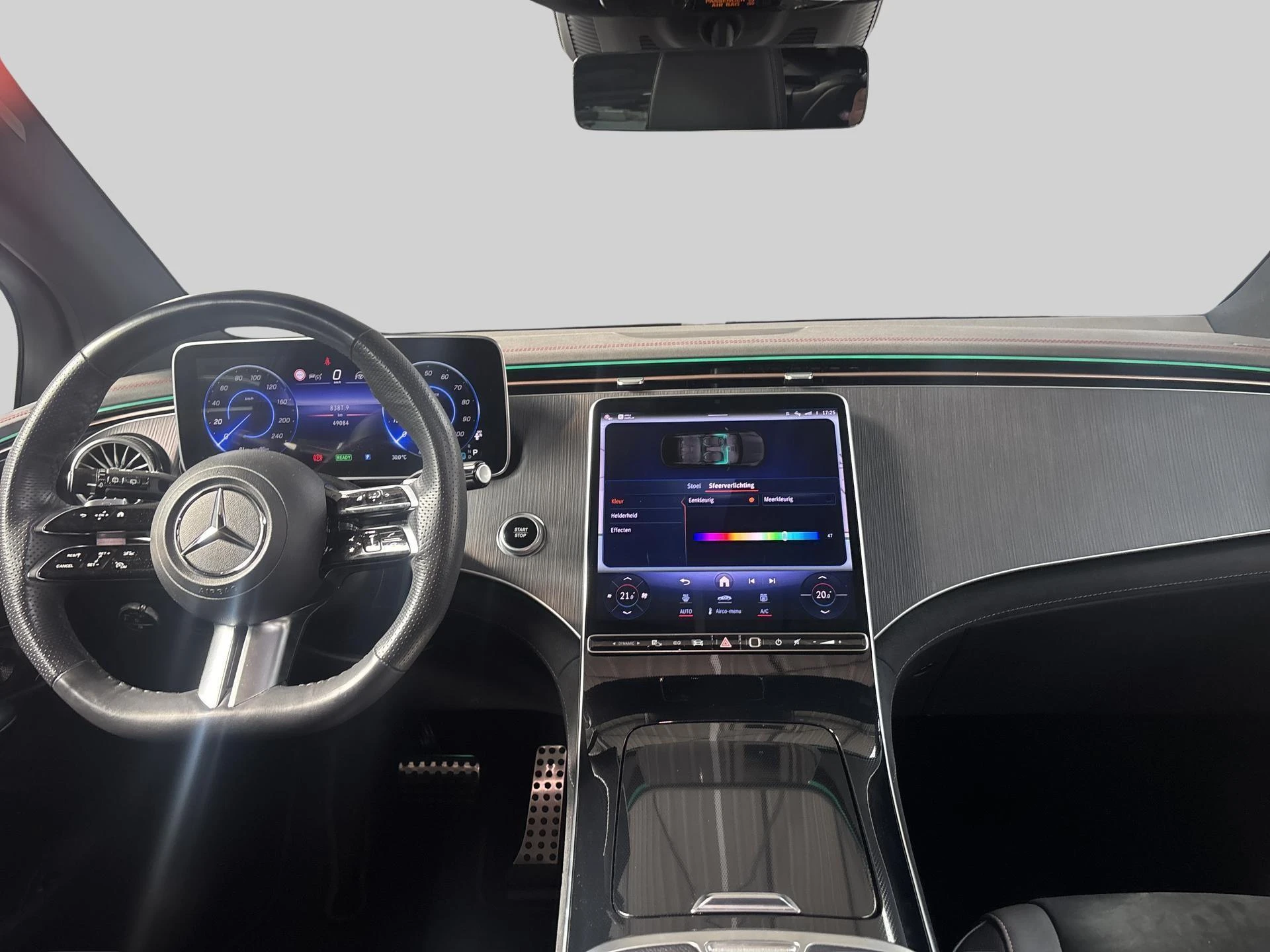Mercedes-Benz EQE SUV 300 AMG LINE + BURMESTER + PANO DAK + TREKHAAK + DIGITAL LIGHT
