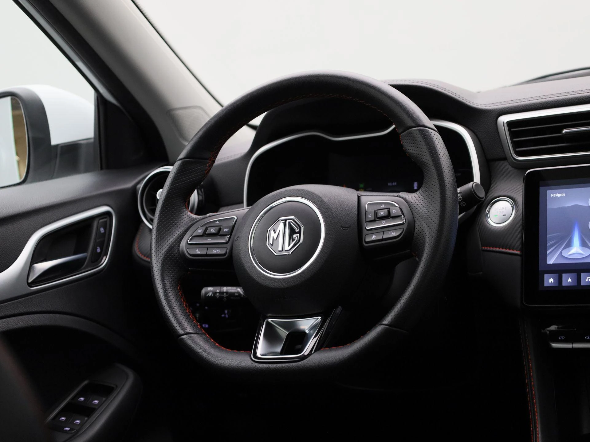 MG-ZS EV-image-38