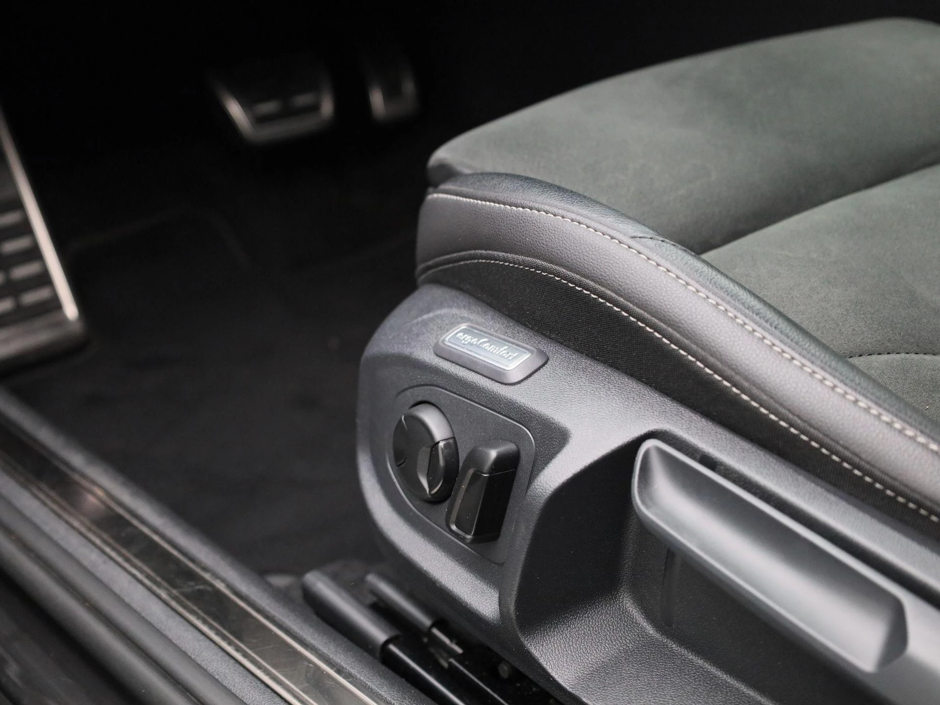 Volkswagen Arteon 1.4 TSI eHybrid R-Line Business+