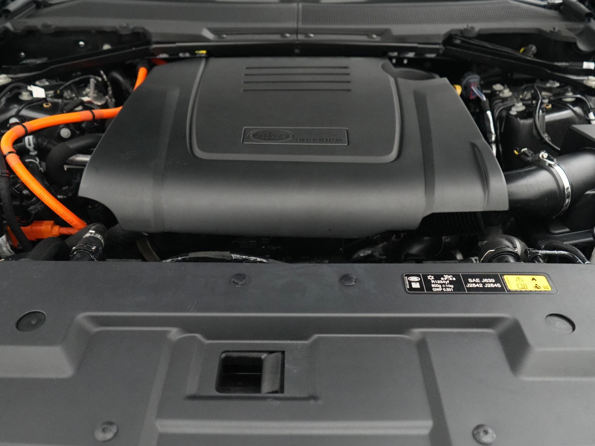 Land Rover-Defender-image-48