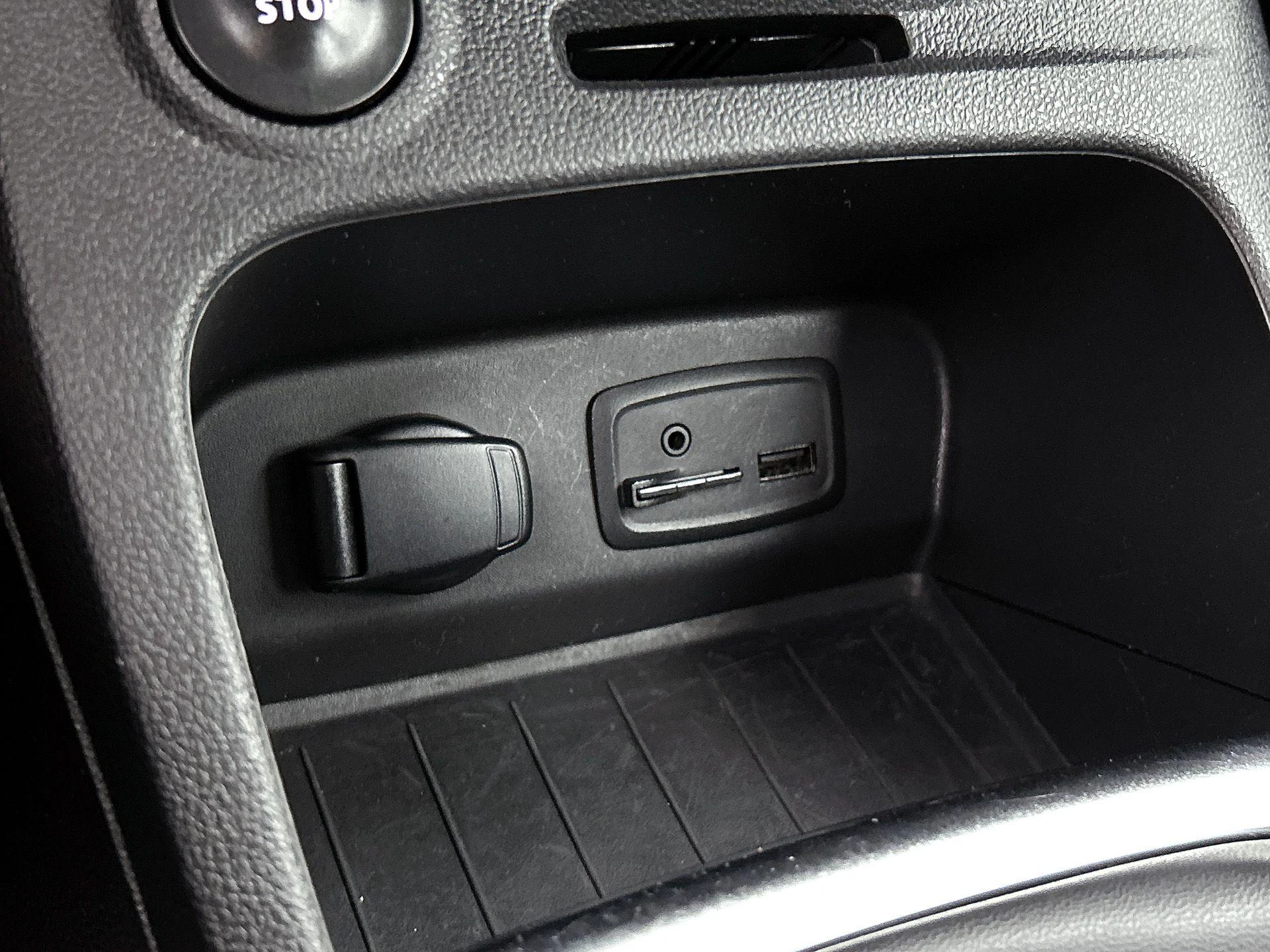 Renault-Captur-image-29