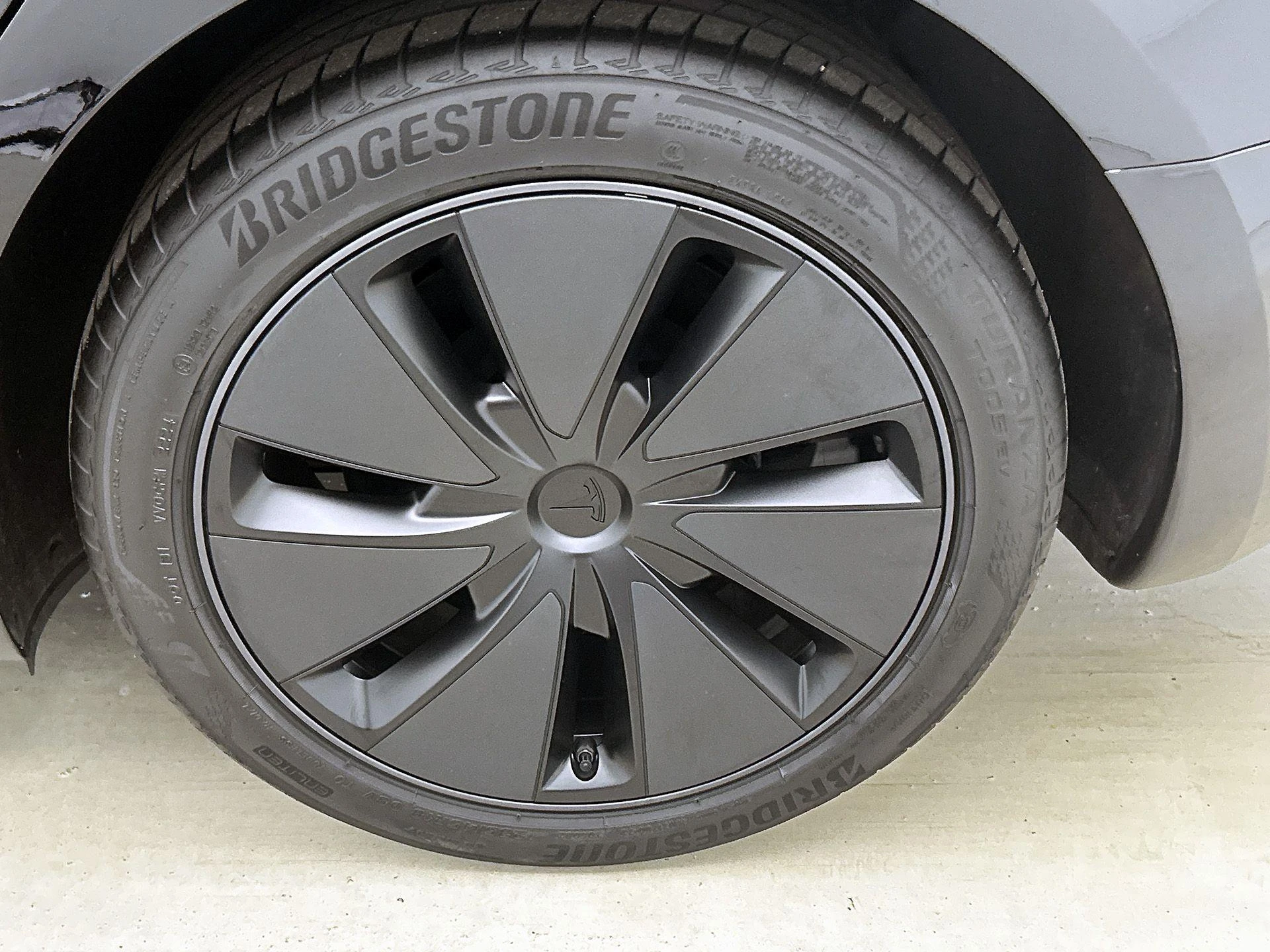Tesla-Model 3-image-36