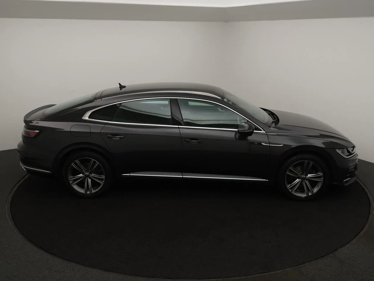 Volkswagen-Arteon-image-6