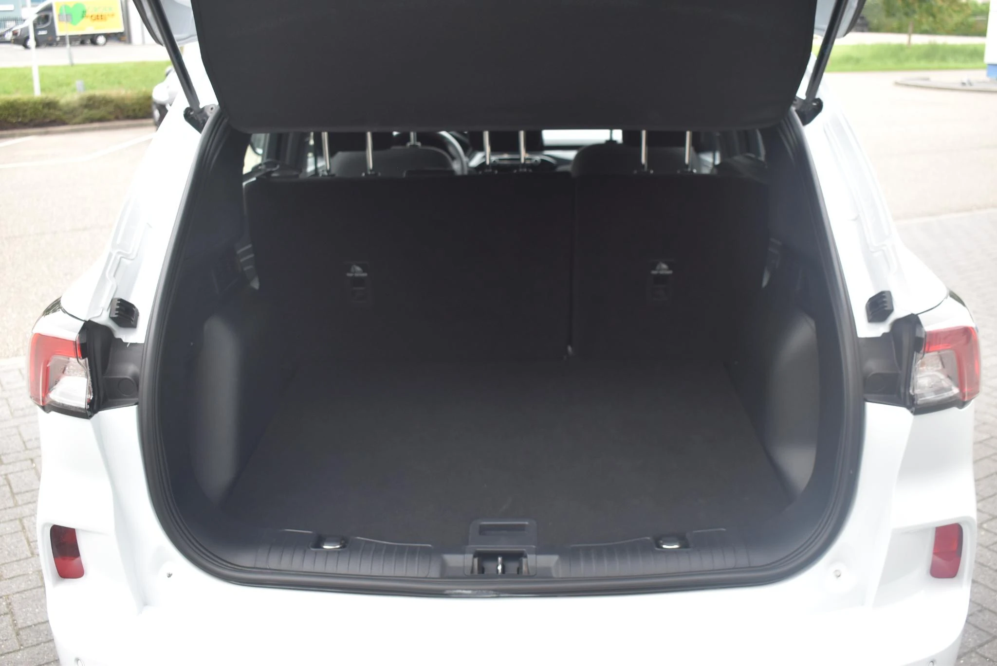 Ford-Kuga-image-13