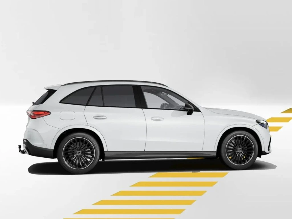 Mercedes-Benz-GLC 400 e-image-7