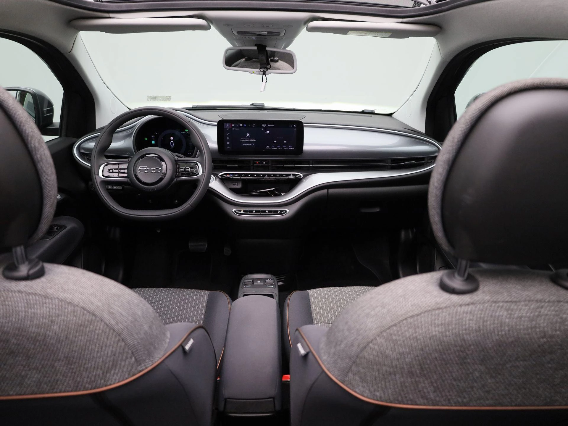 Fiat-500C-image-6