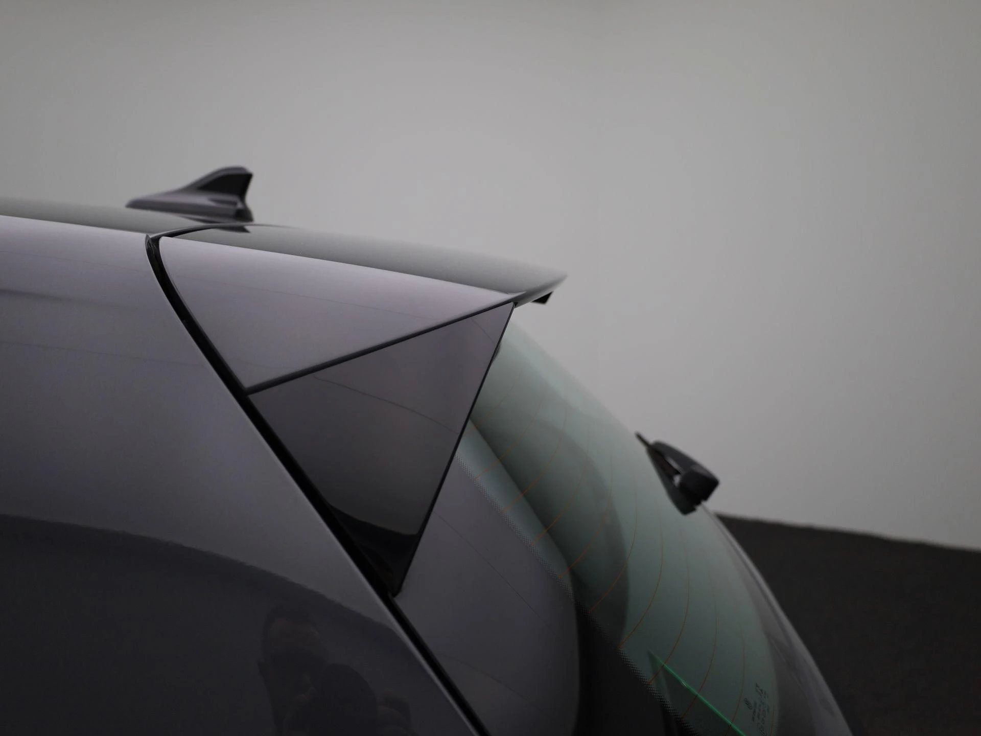 Volkswagen-Golf-image-39