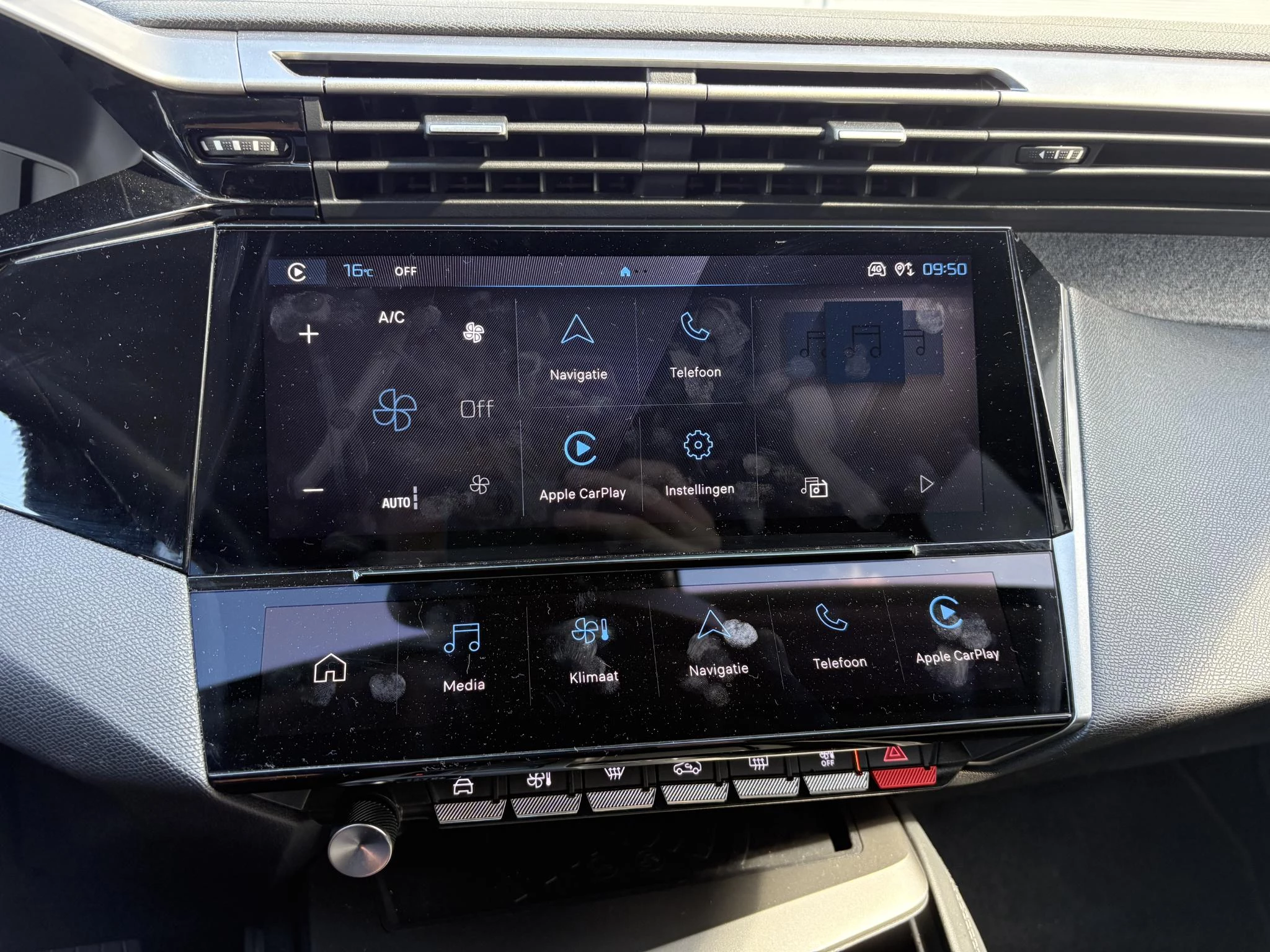 Peugeot-308-image-23