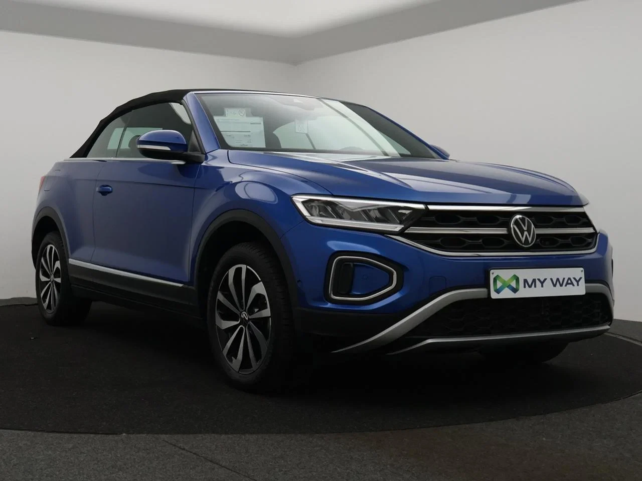 Volkswagen-T-Roc-image-17