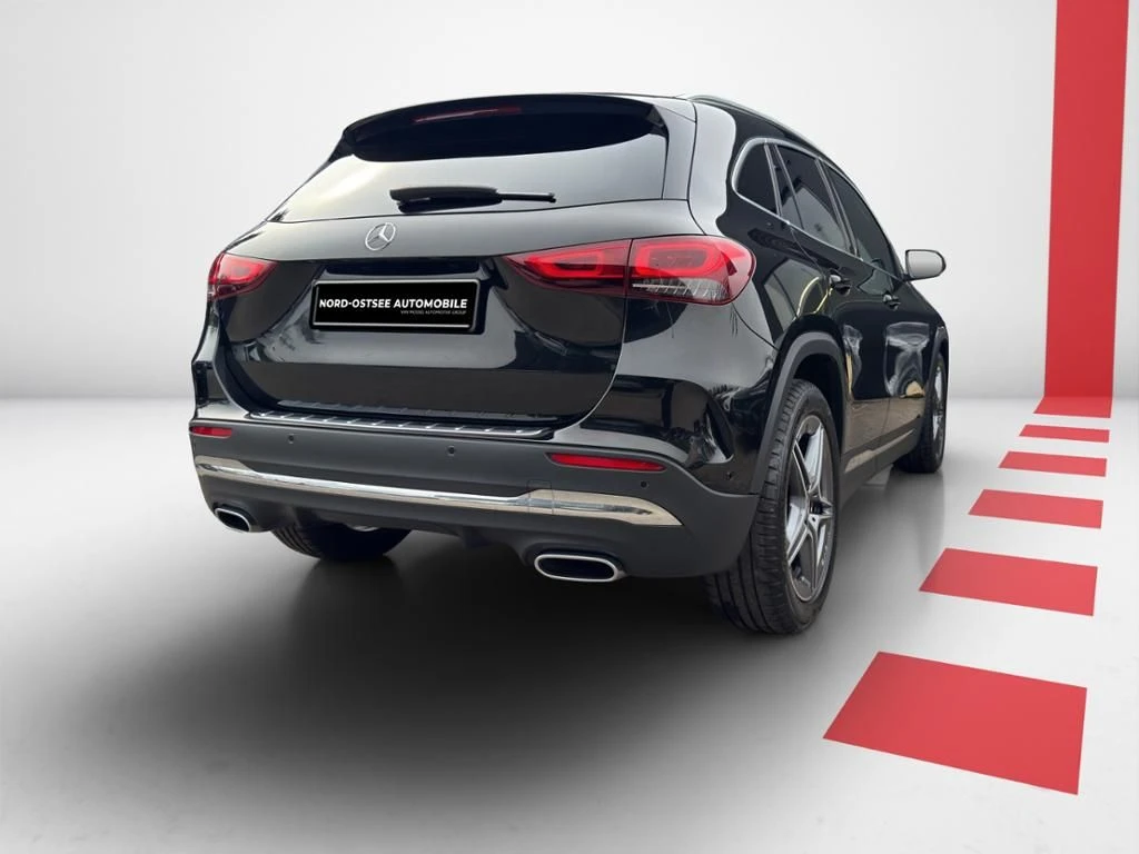 Mercedes-Benz-GLA 250-image-5