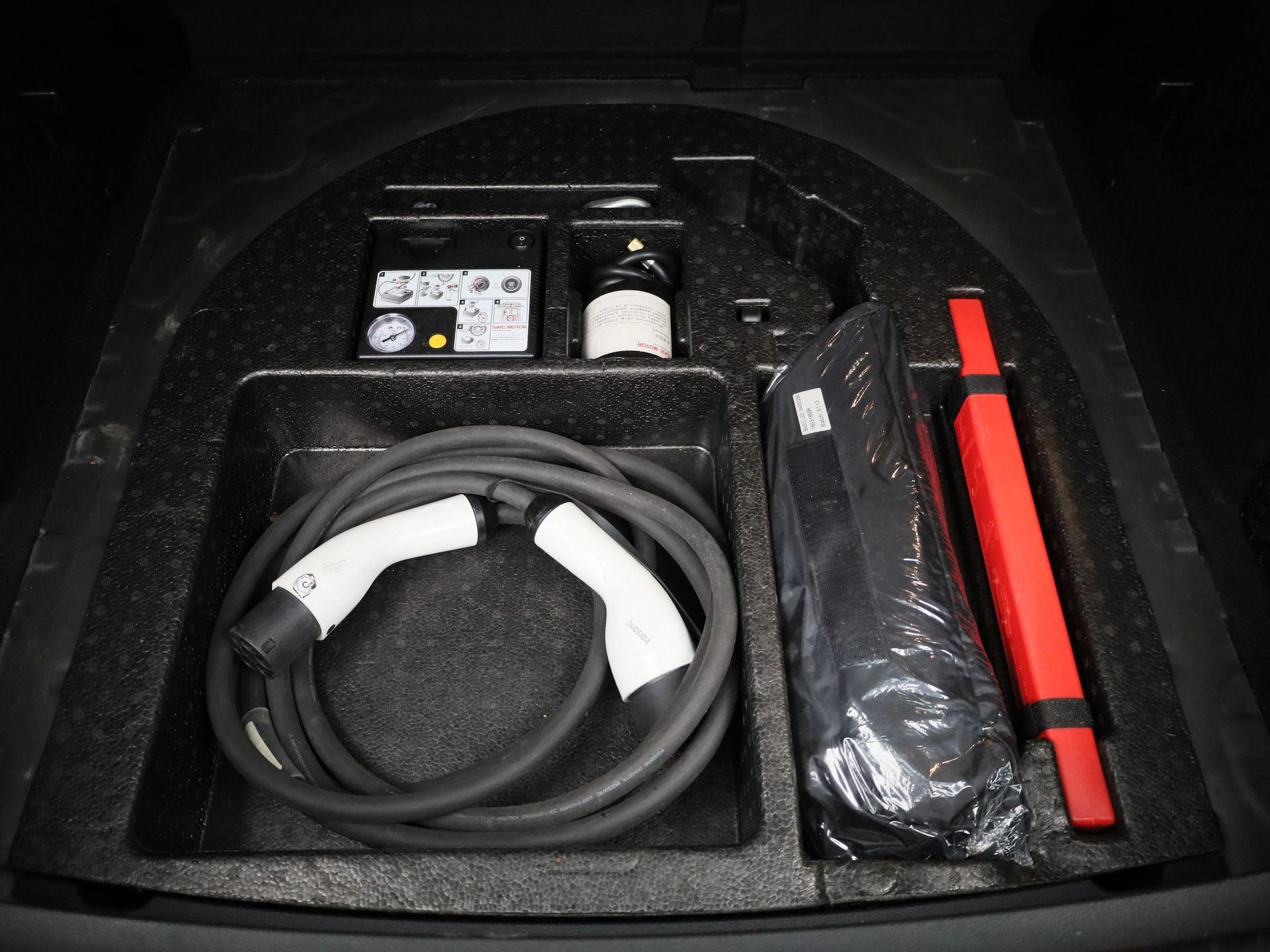 MG-ZS EV-image-11