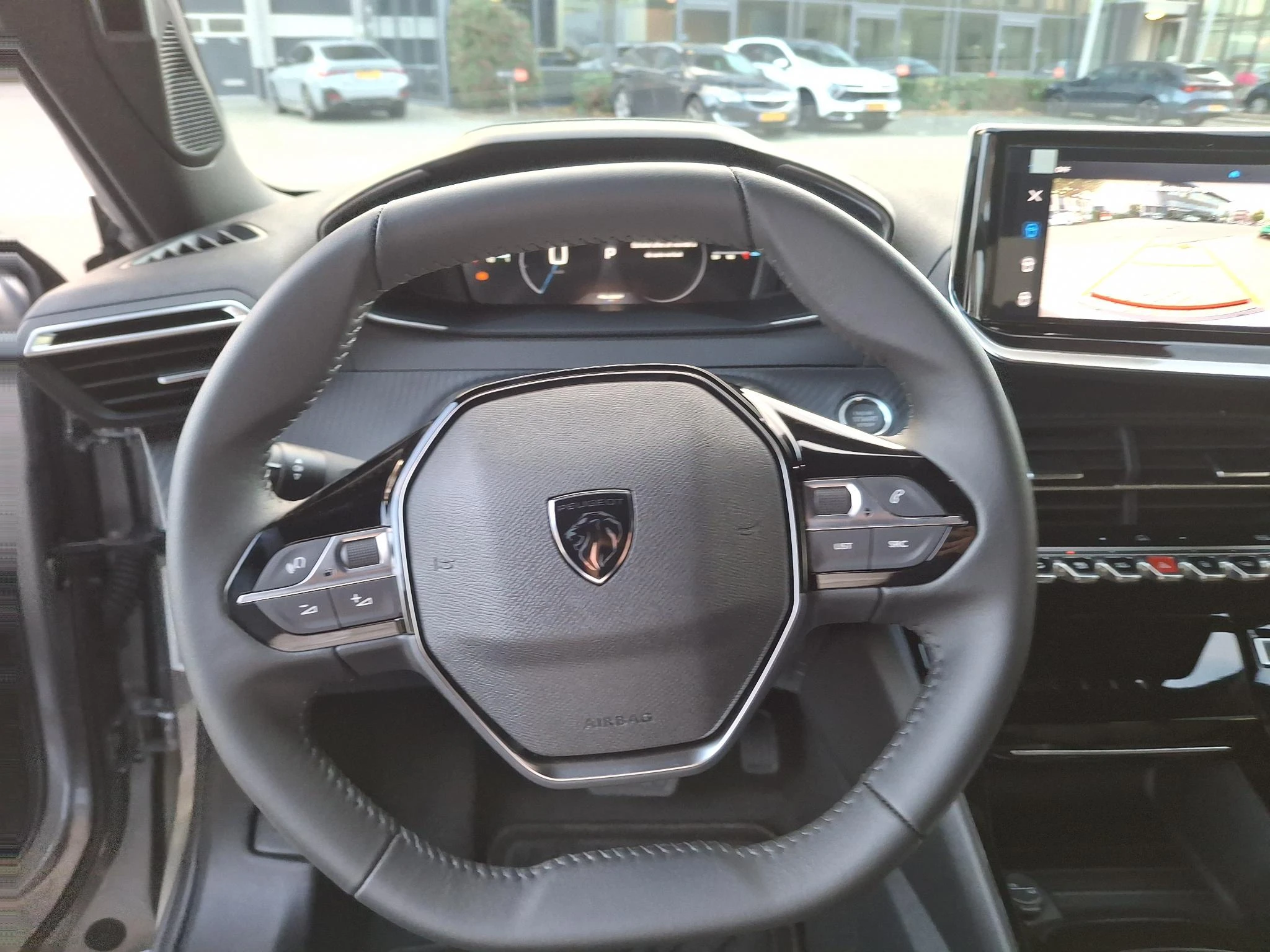 Peugeot-2008-image-19