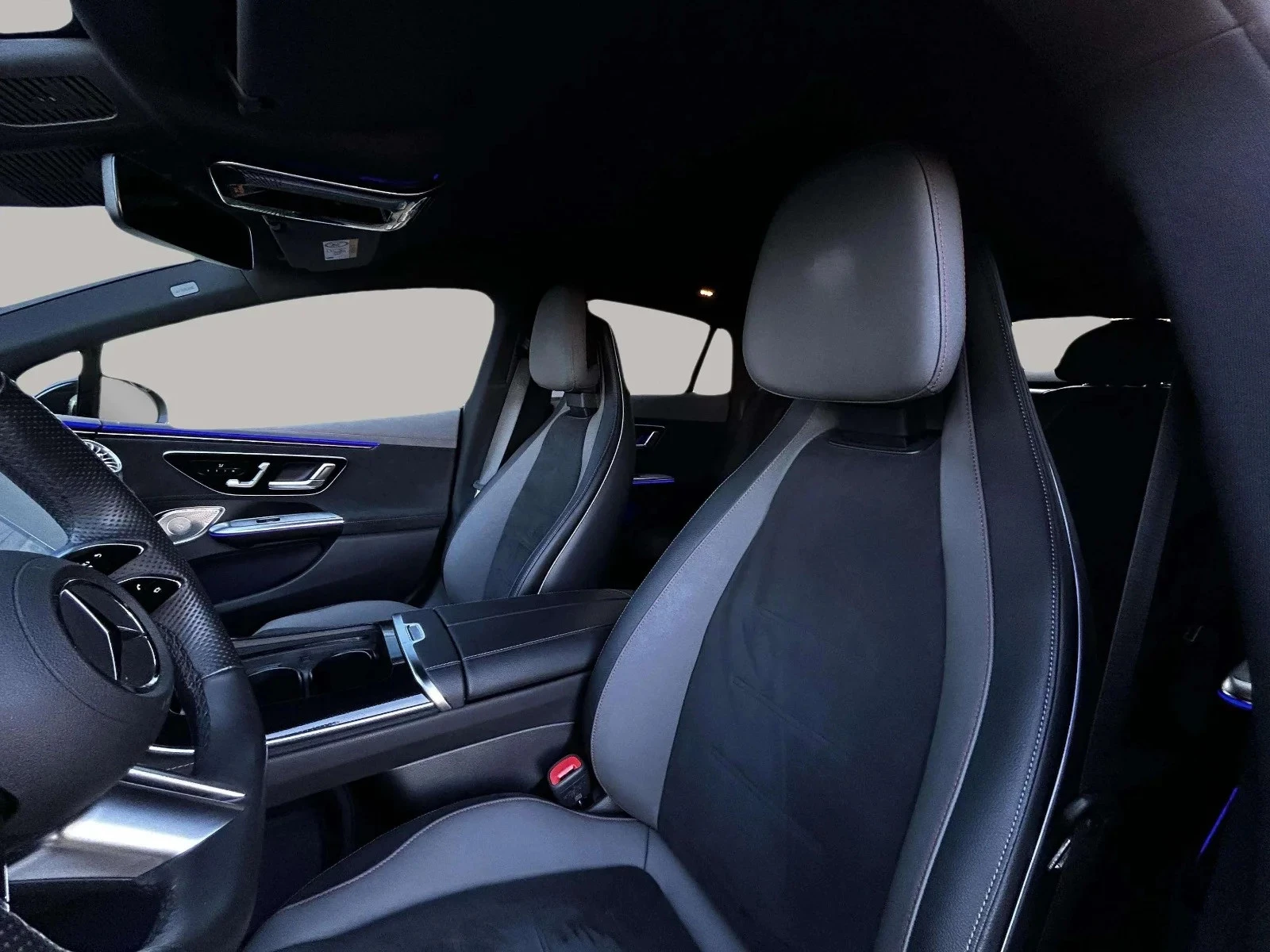 Mercedes-Benz-EQE-image-10