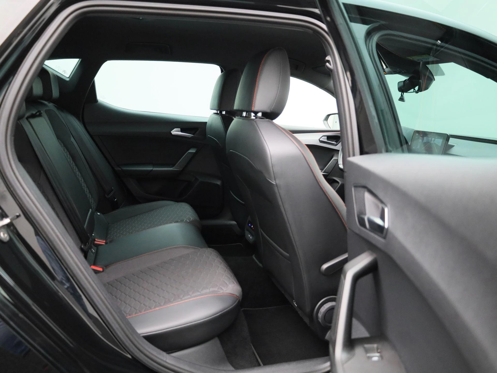 SEAT-Leon-image-35