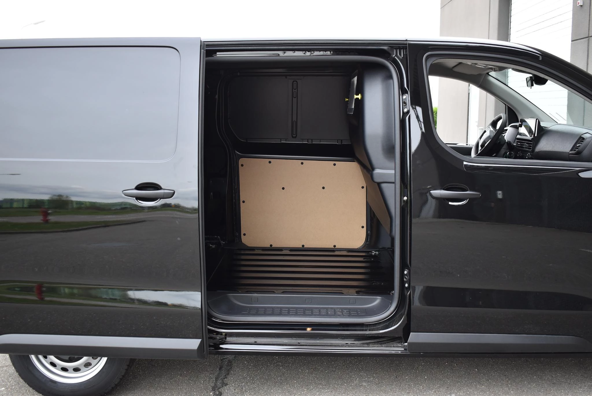 Opel-Vivaro-e-image-9