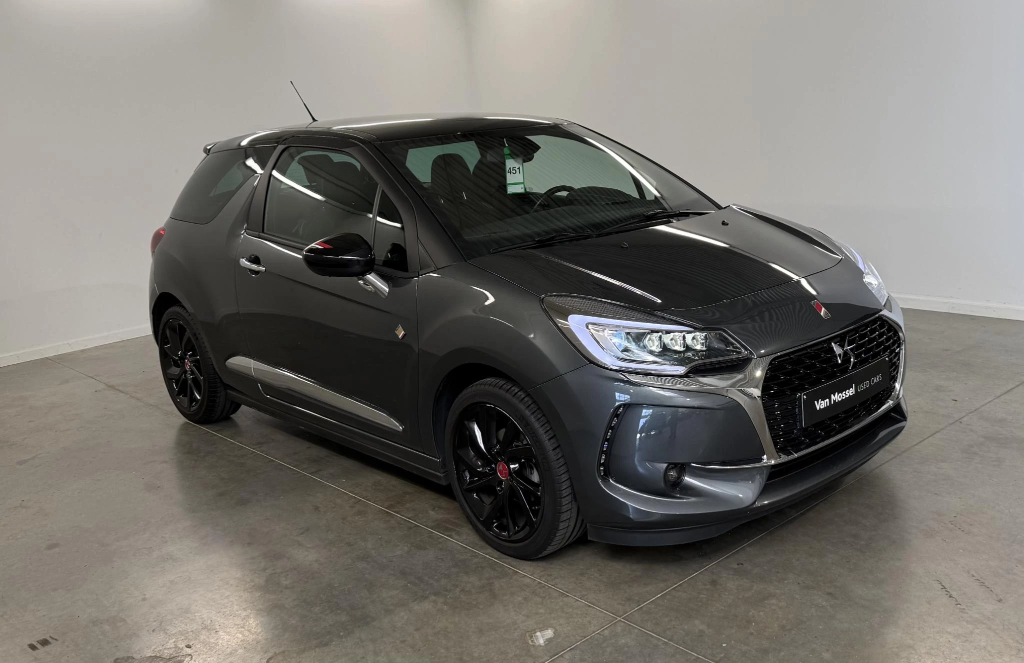 DS DS 3 1.2 PureTech 110 EAT Performance Line