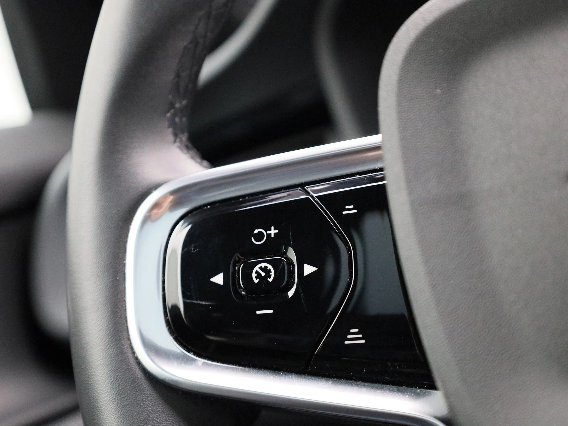 Polestar 2 Long Range Dual Motor Launch Edition 78kWh